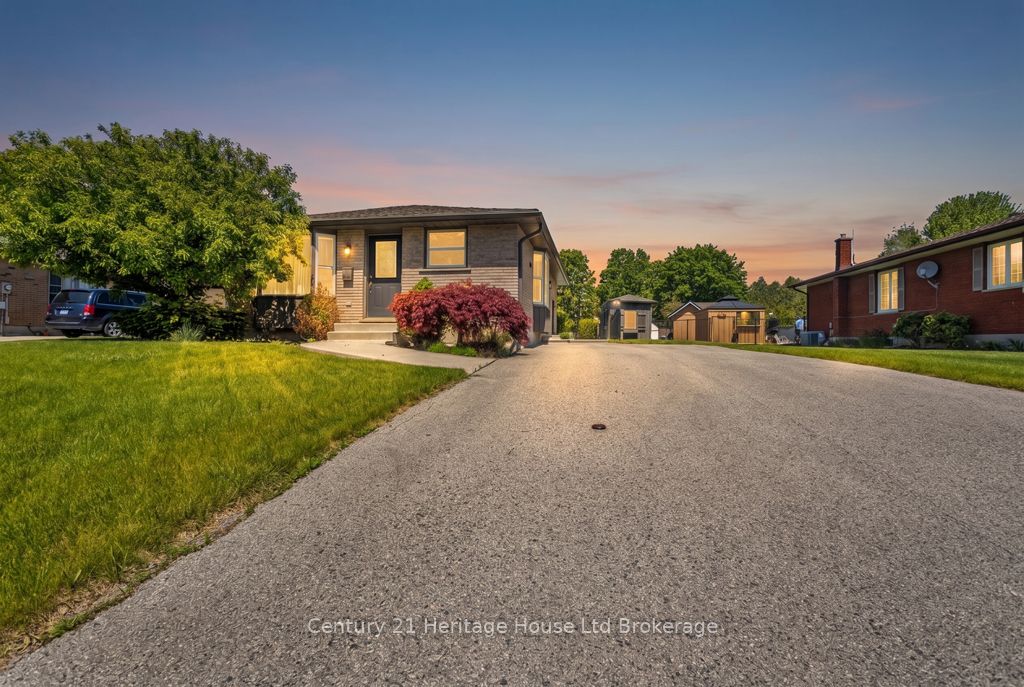 55 Denrich Avenue, Tillsonburg, ON N4G 4X6