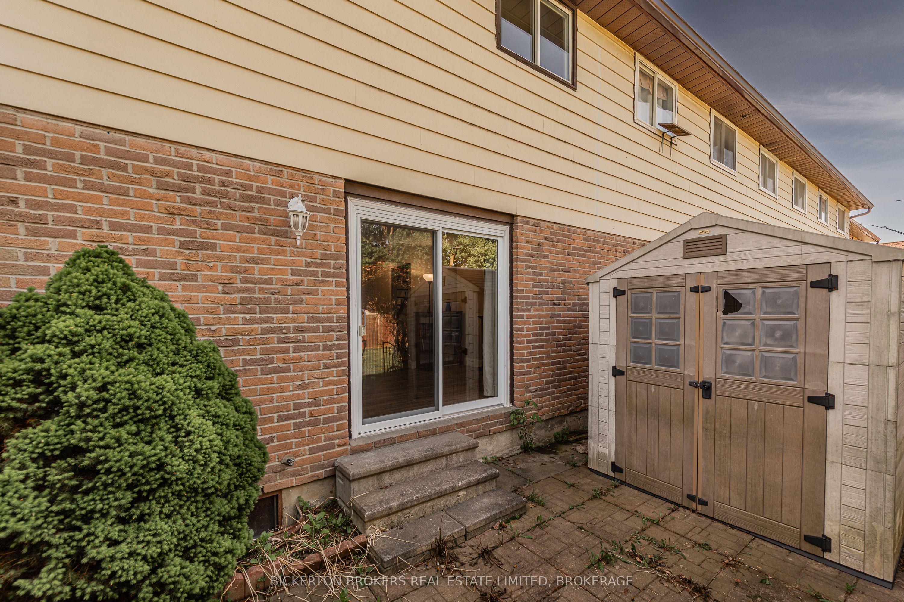 316 Forsyth Street 11, Gananoque, ON K7G 2Y1 photo 3