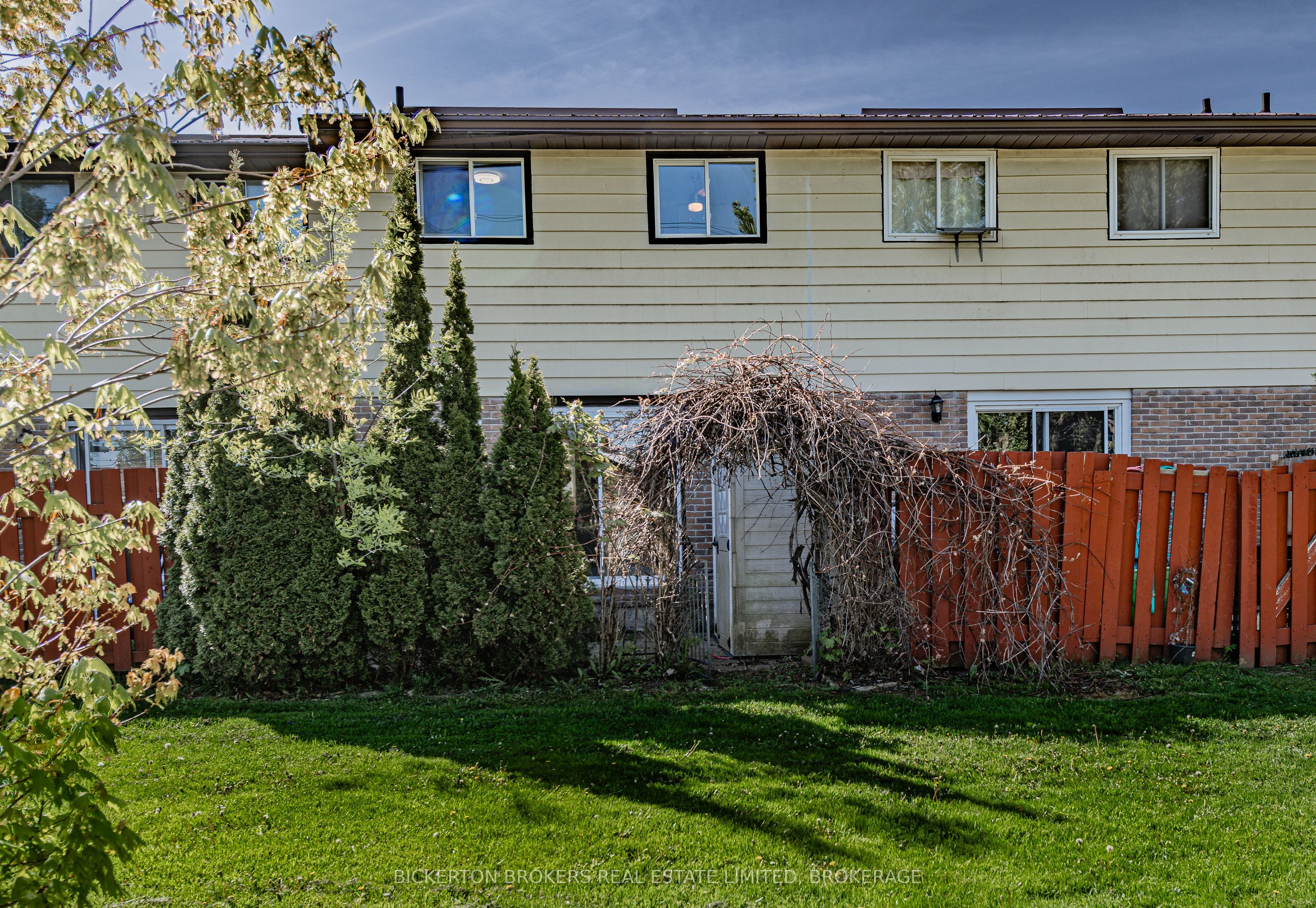 316 Forsyth Street 11, Gananoque, ON K7G 2Y1 photo 5