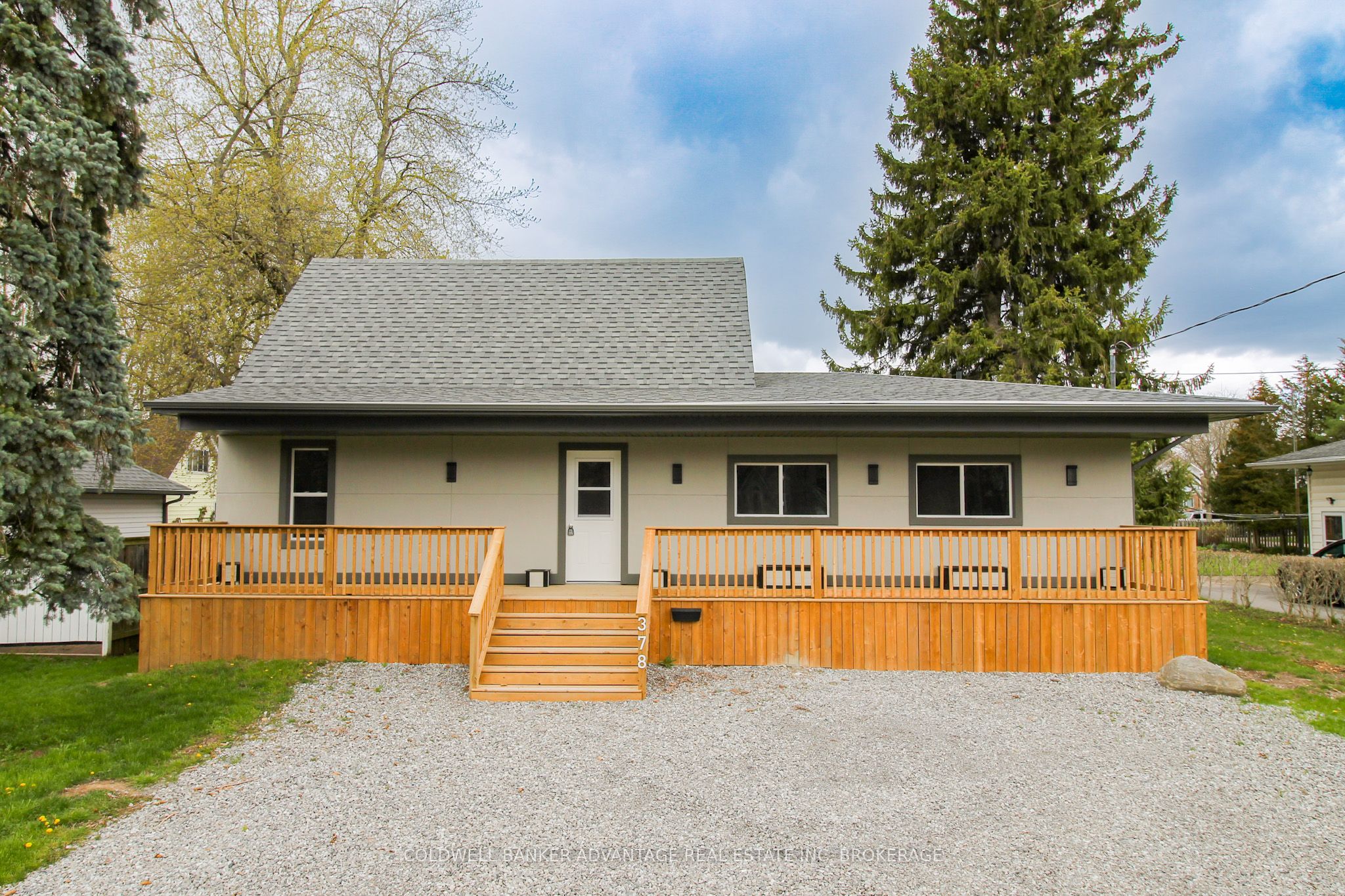 378 Thorold Road, Welland, ON L3C 3W6