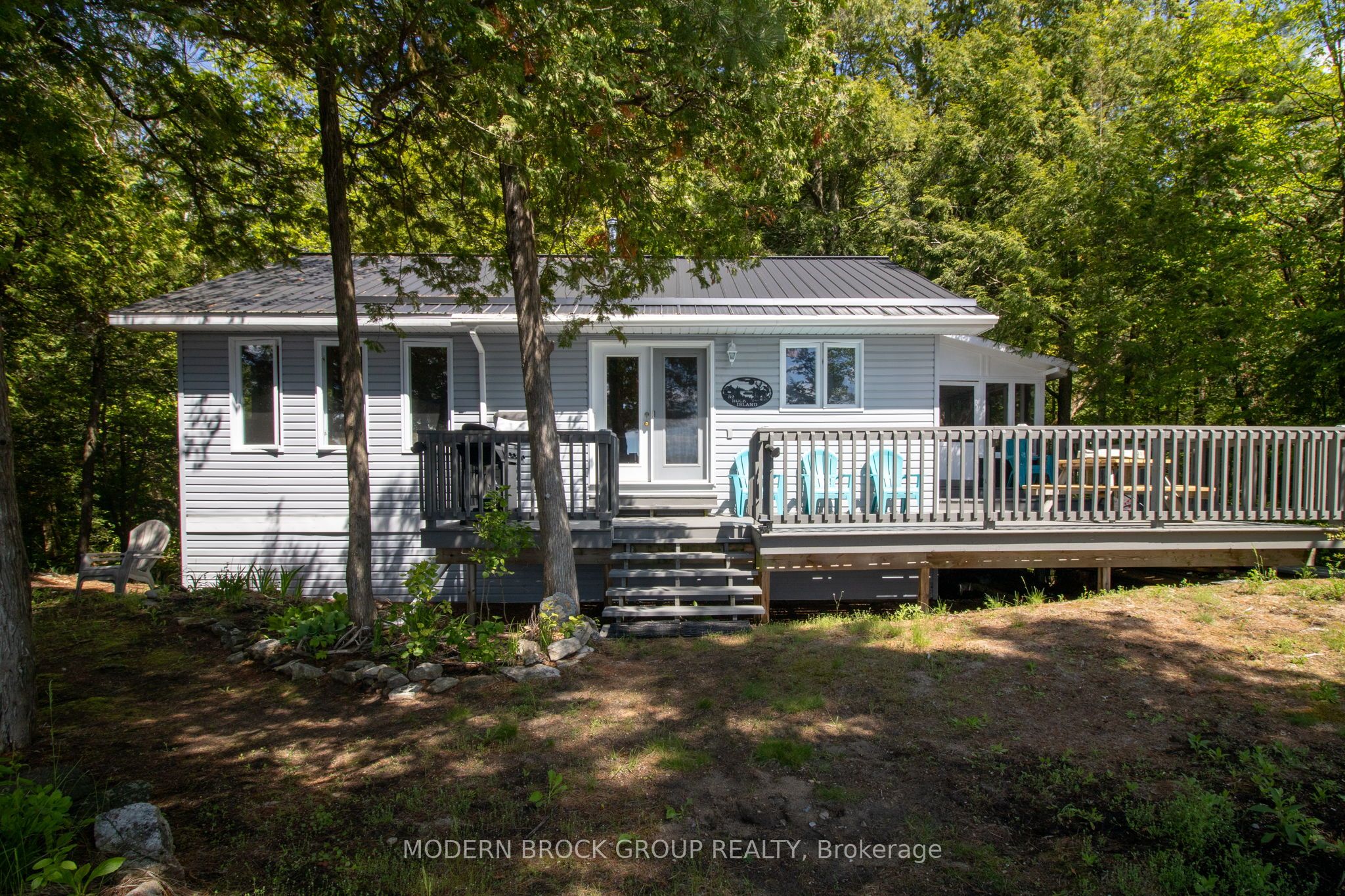 32 Buck Island, Leeds and the Thousand Islands, ON K0E 1B0 photo 5