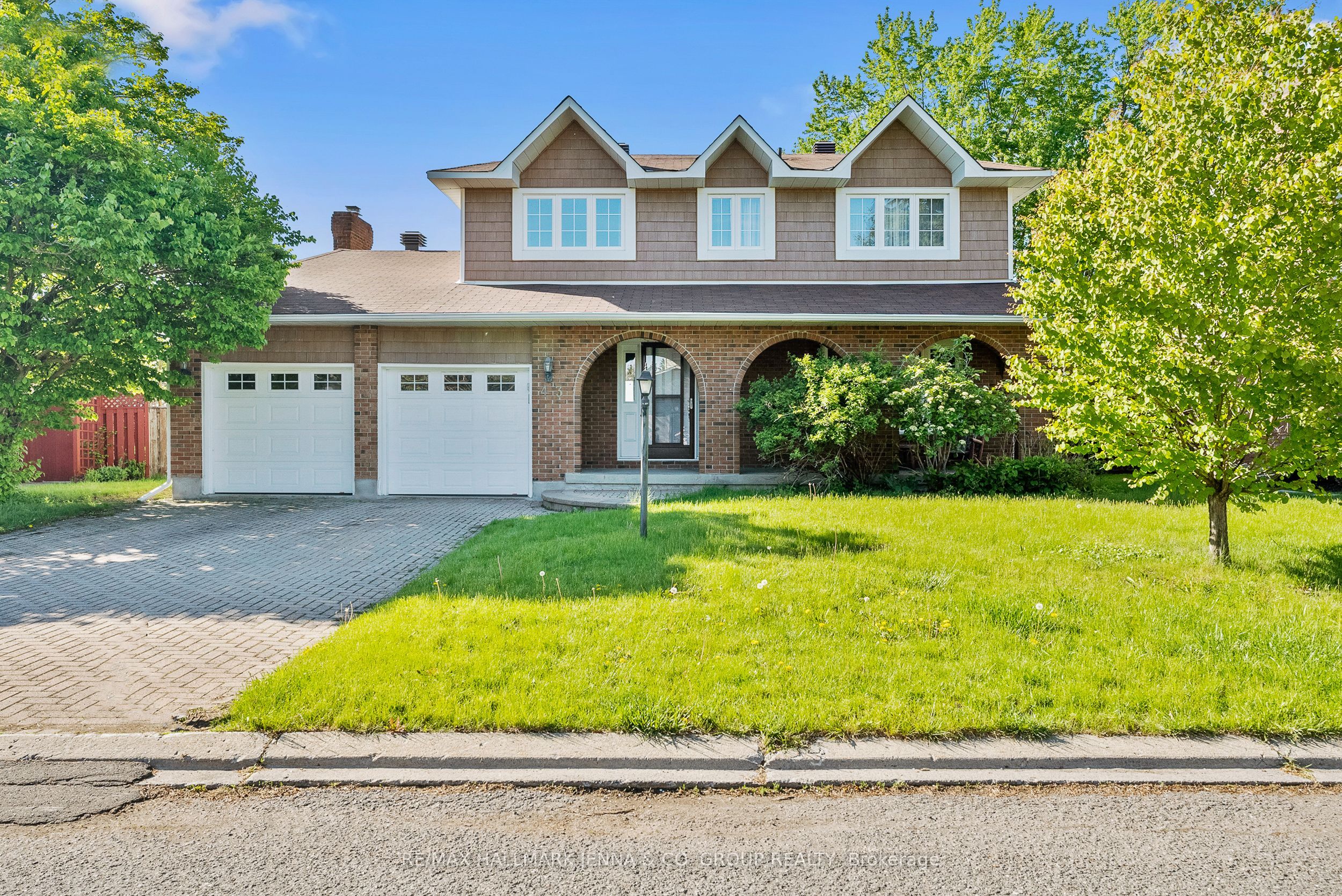 43 Elke Drive, Barrhaven, ON K2J 2B9 photo 2