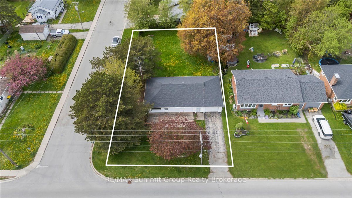 162 Main Street E, Grey Highlands, ON N0C 1H0 photo 2