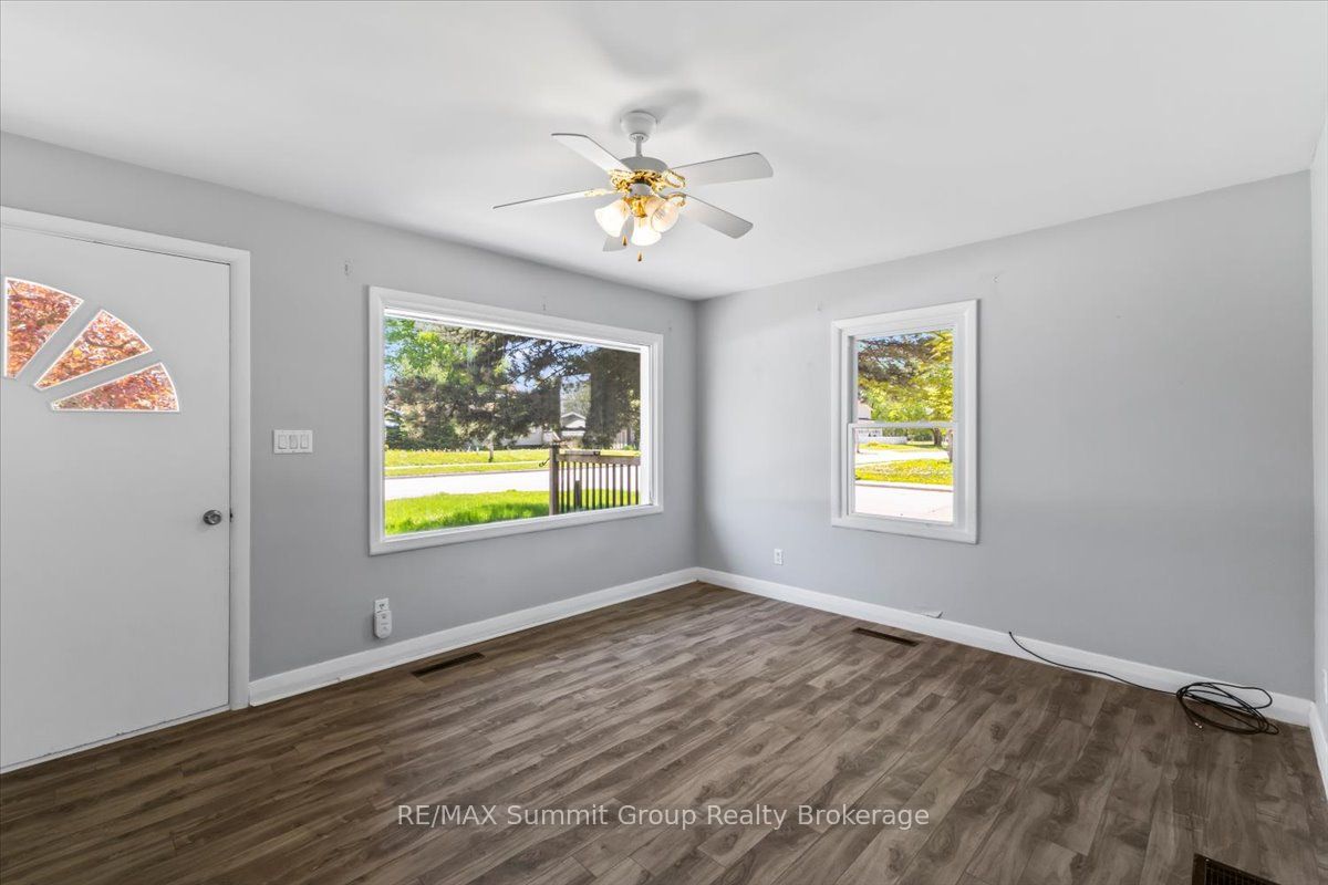 162 Main Street E, Grey Highlands, ON N0C 1H0 photo 4