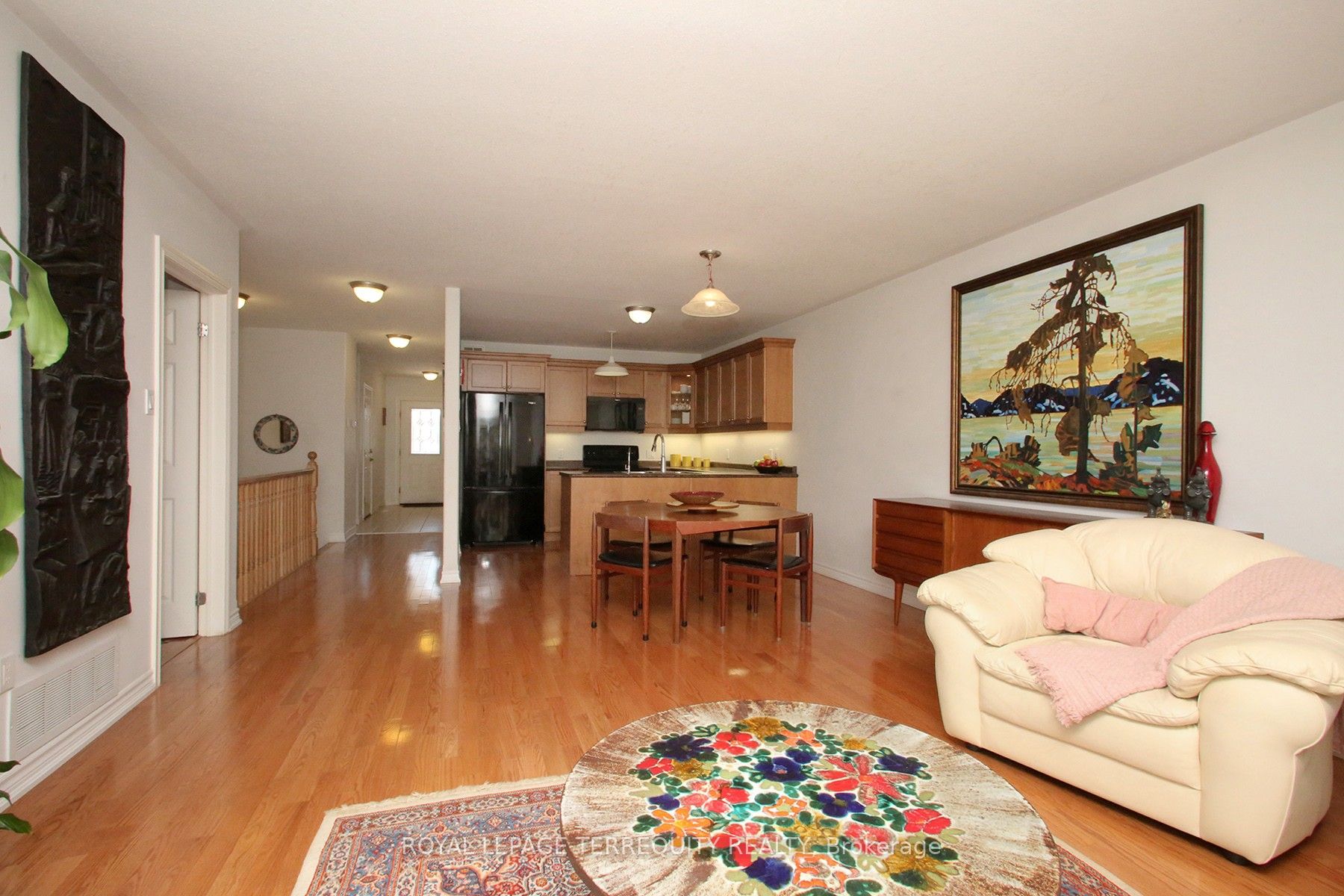 123 Village Crescent, Peterborough, ON K9J 0A9 photo 4