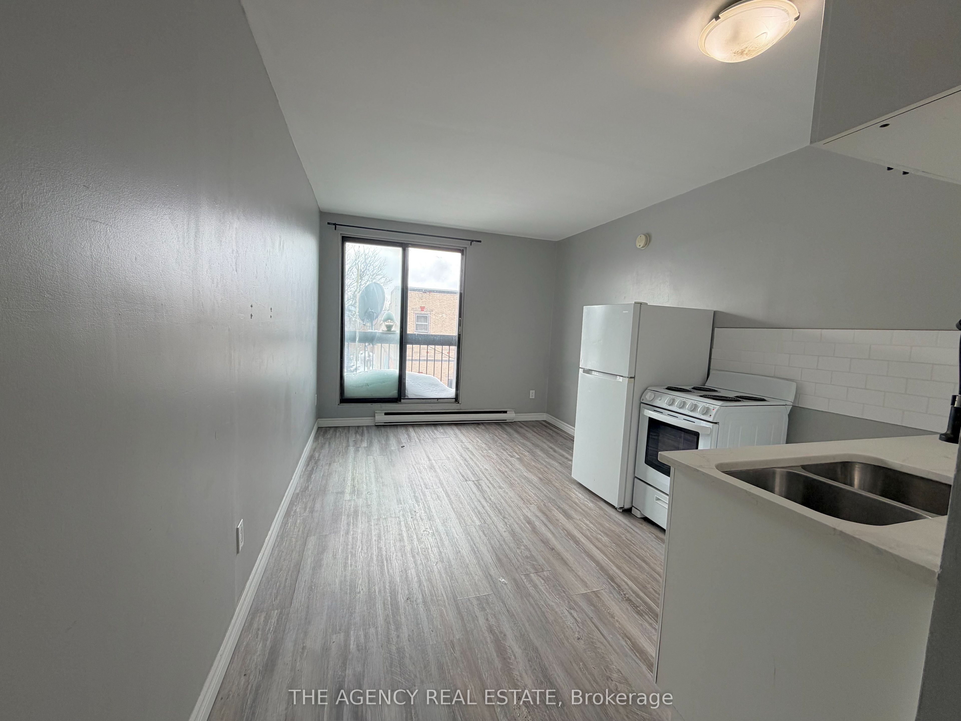 91 Thames Street S 204, Ingersoll, ON N5C 2T2 photo 5