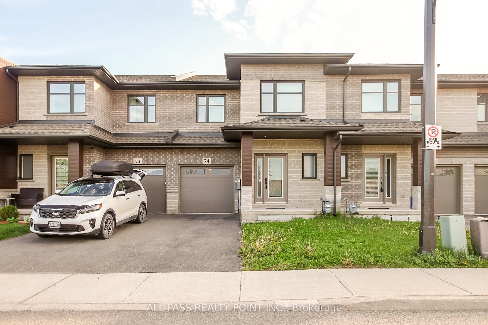 74 Jayla Lane, West Lincoln, ON L0R 2A0 photo 2