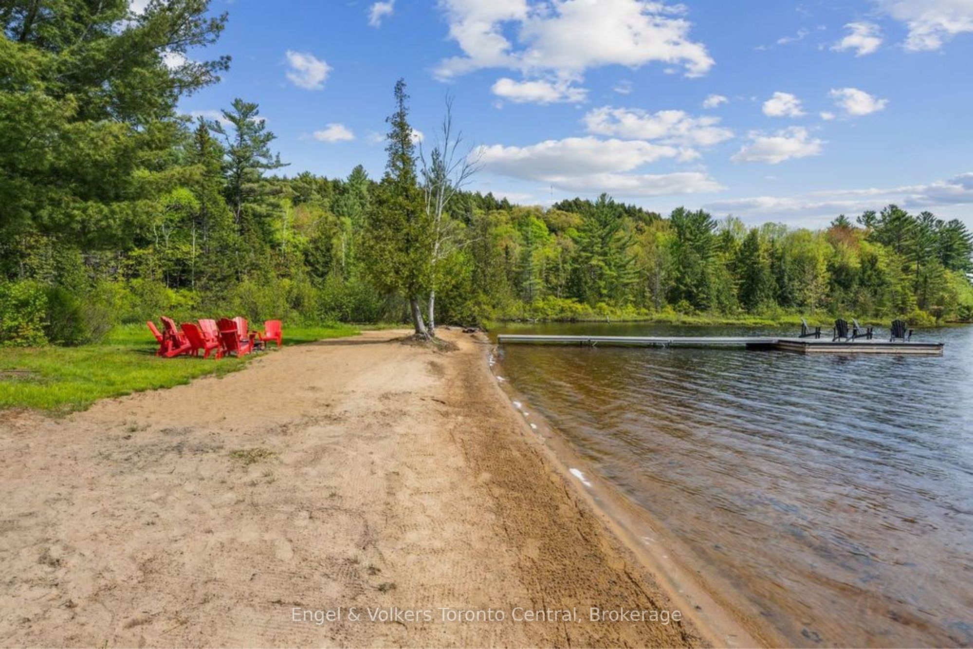 1823 Livingstone Lake Road, Algonquin Highlands, ON P0A 1E0 photo 4