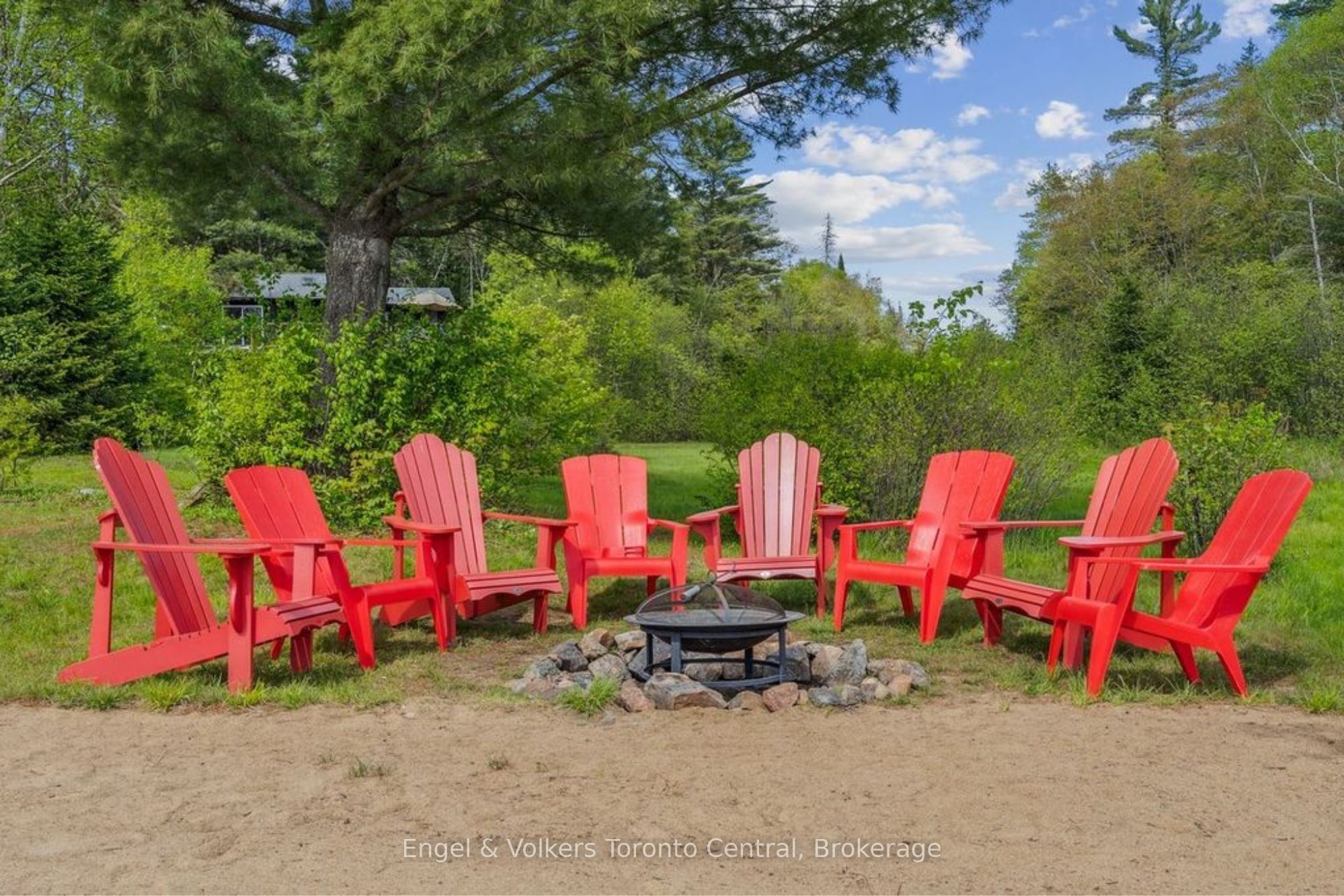 1823 Livingstone Lake Road, Algonquin Highlands, ON P0A 1E0 photo 5