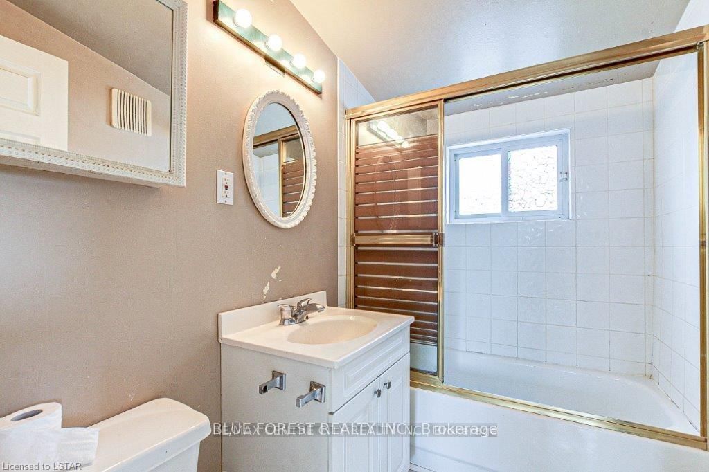 67 St Catharine Street, St. Thomas, ON N5P 2V9 photo 4