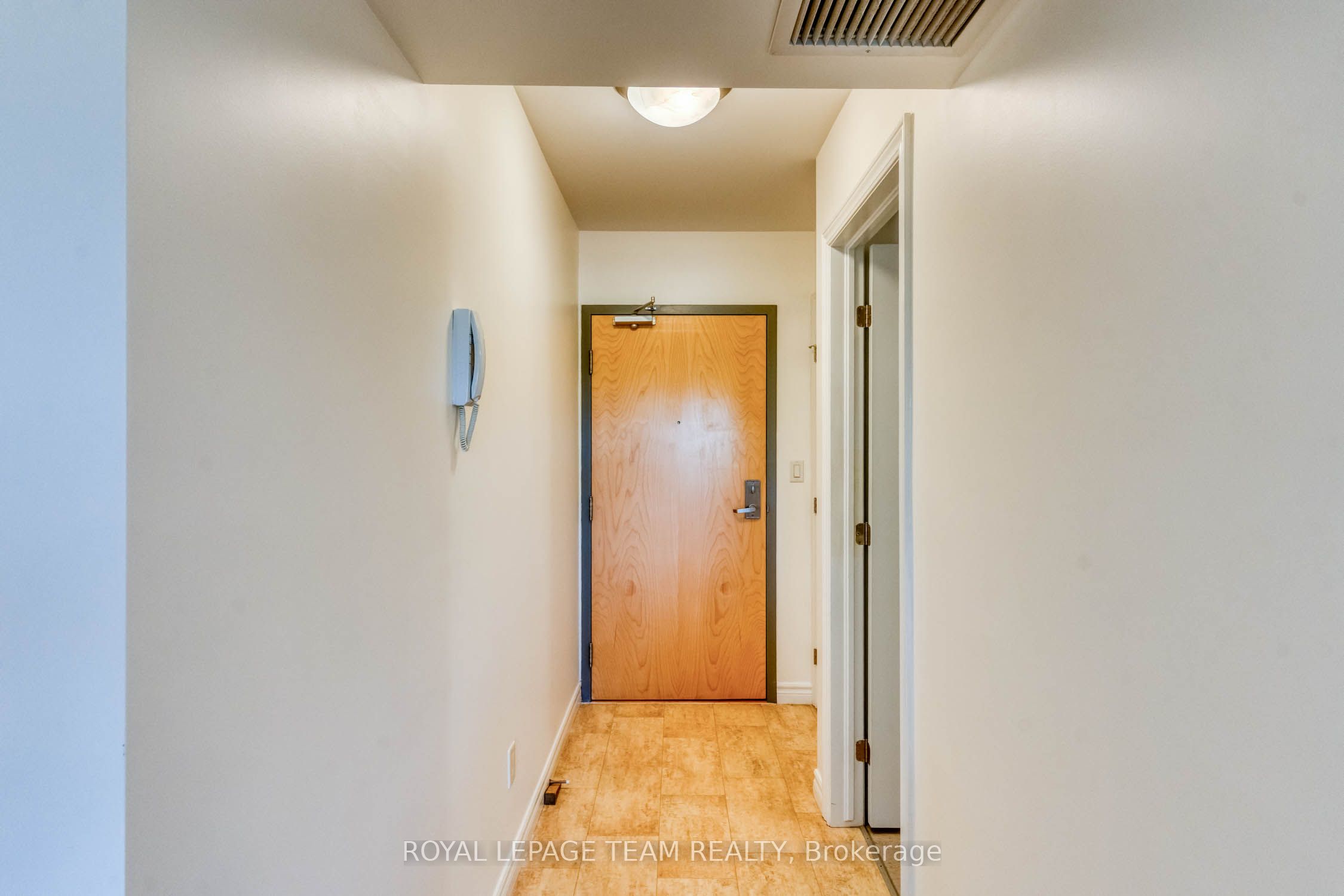 100 Jamieson Street 204, Mississippi Mills, ON K0A 1A0 photo 4