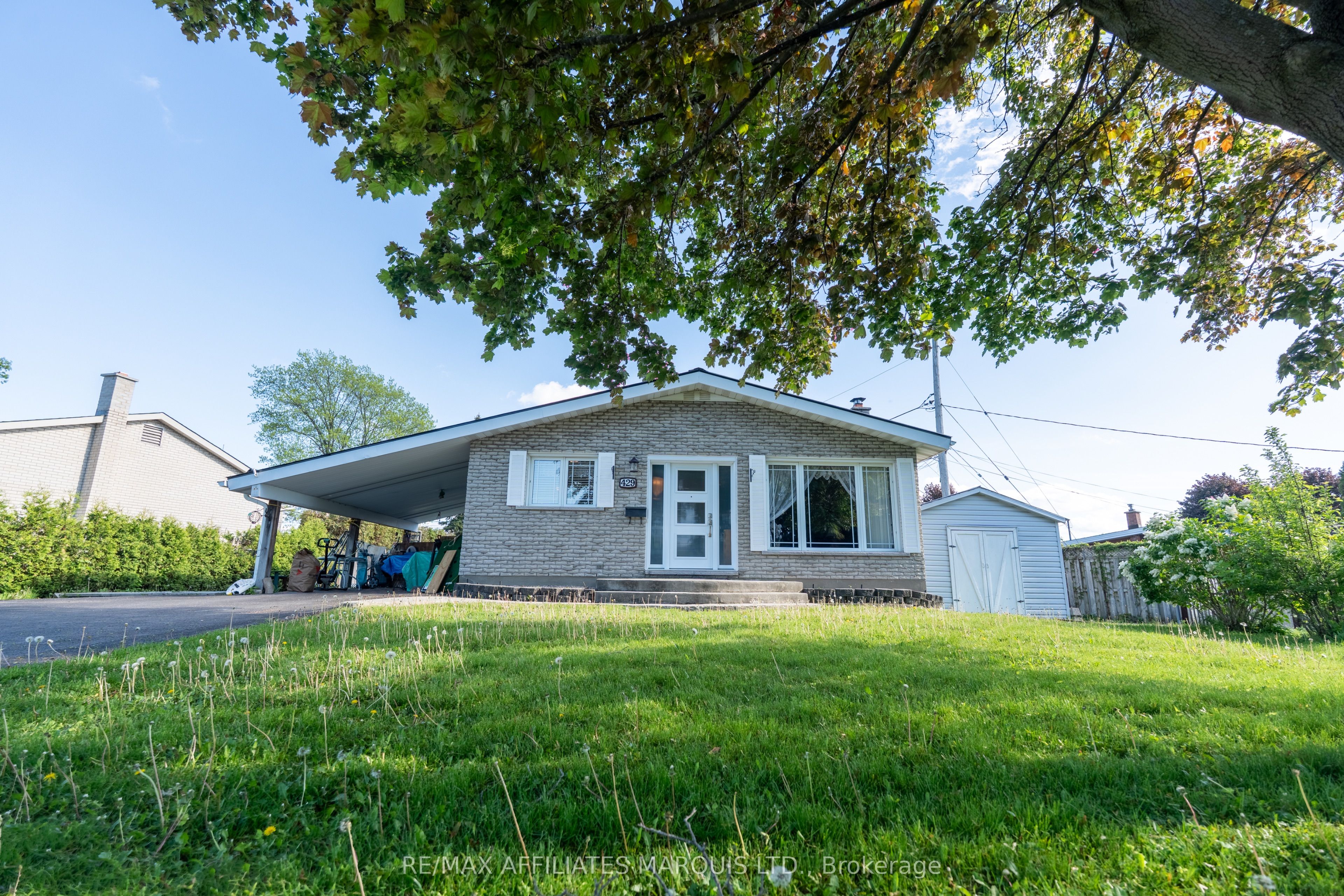 429 Beach Avenue, Cornwall, ON K6H 5P3 photo 3