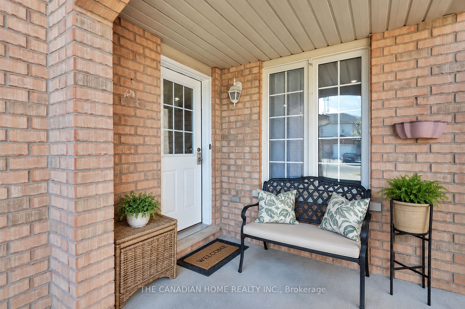 10 Jonathon Court, Hamilton, ON L8W 0A1 photo 2