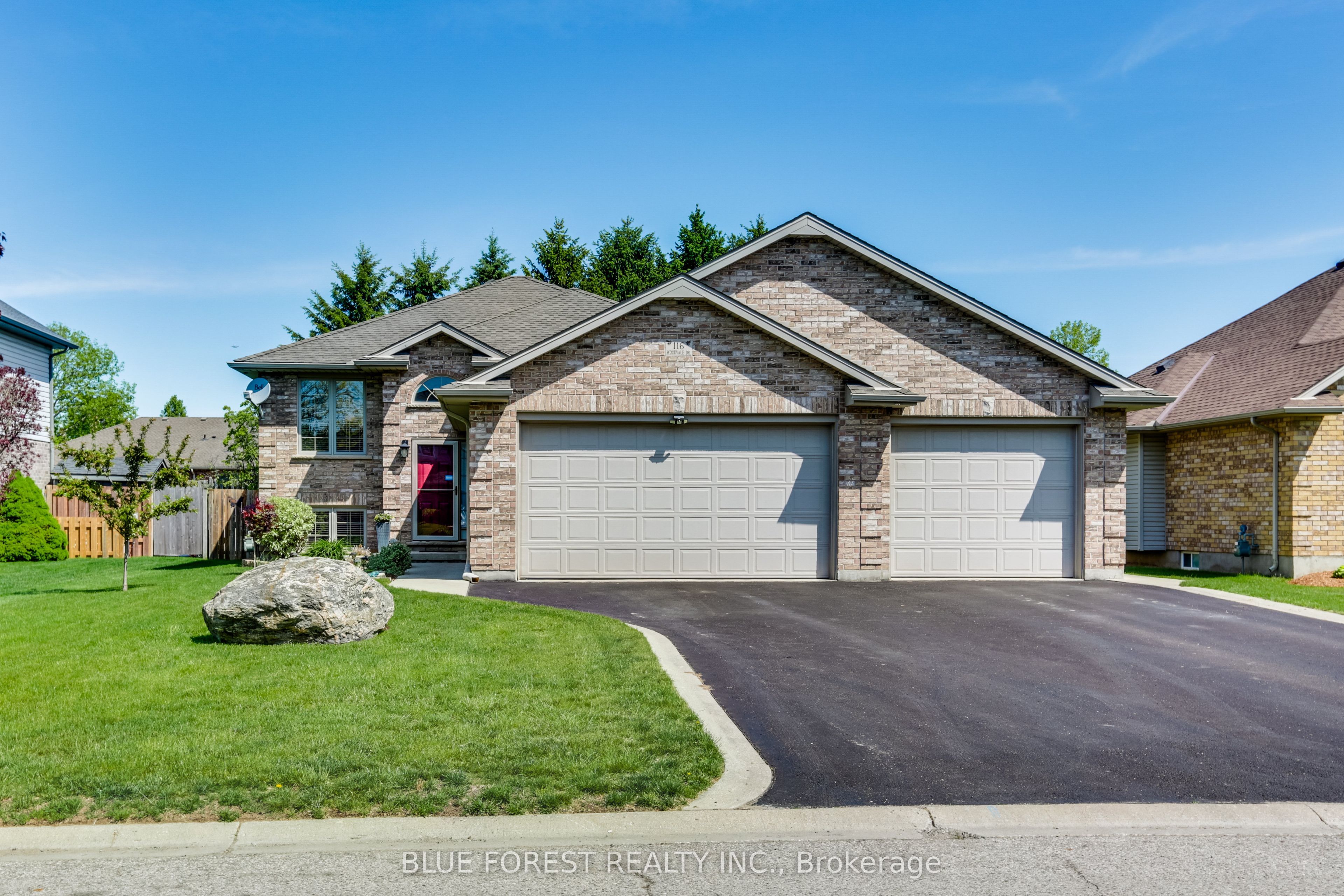 116 Woodvale Drive, Thames Centre, ON N0L 1G3