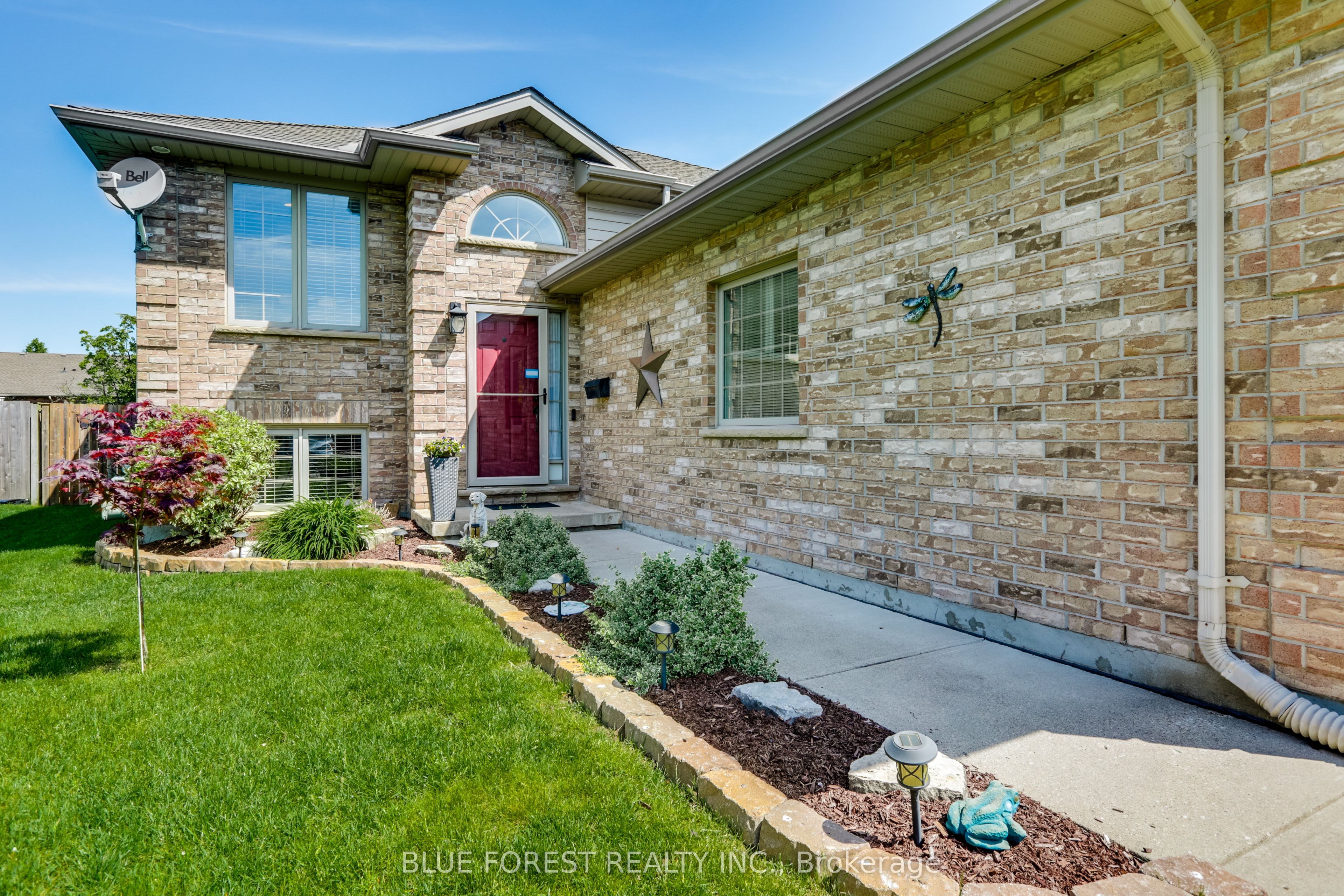 116 Woodvale Drive, Thames Centre, ON N0L 1G3 photo 2