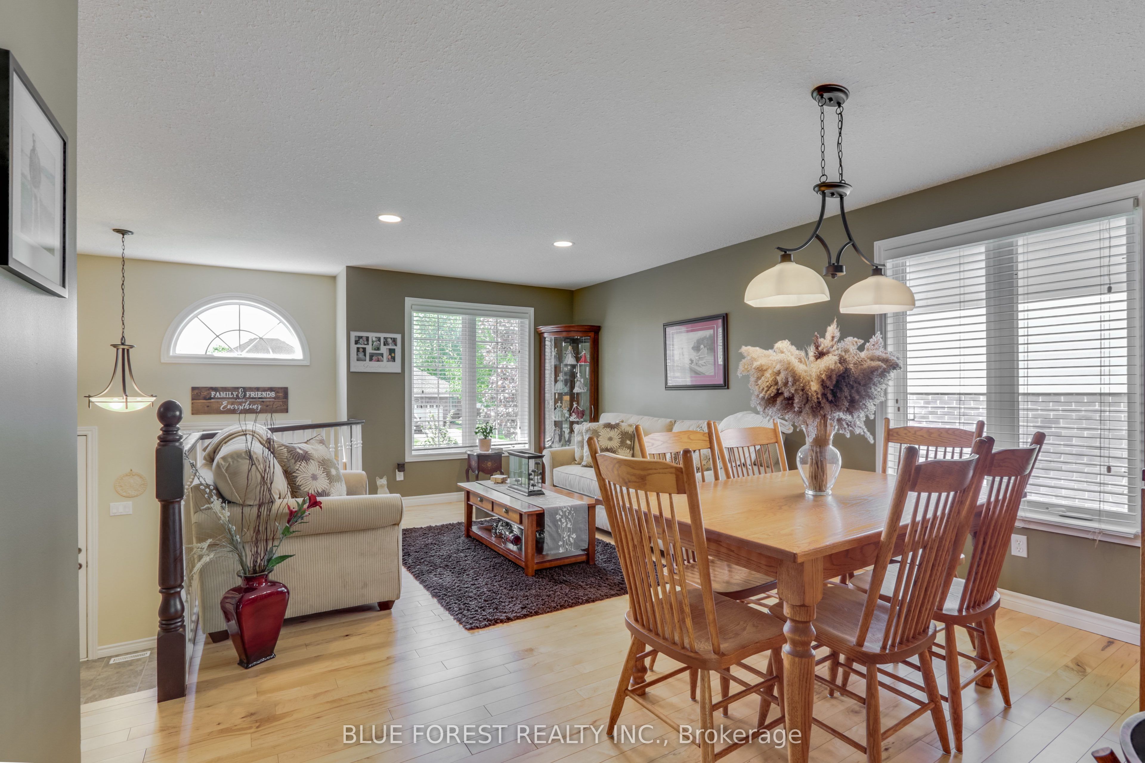 116 Woodvale Drive, Thames Centre, ON N0L 1G3 photo 4