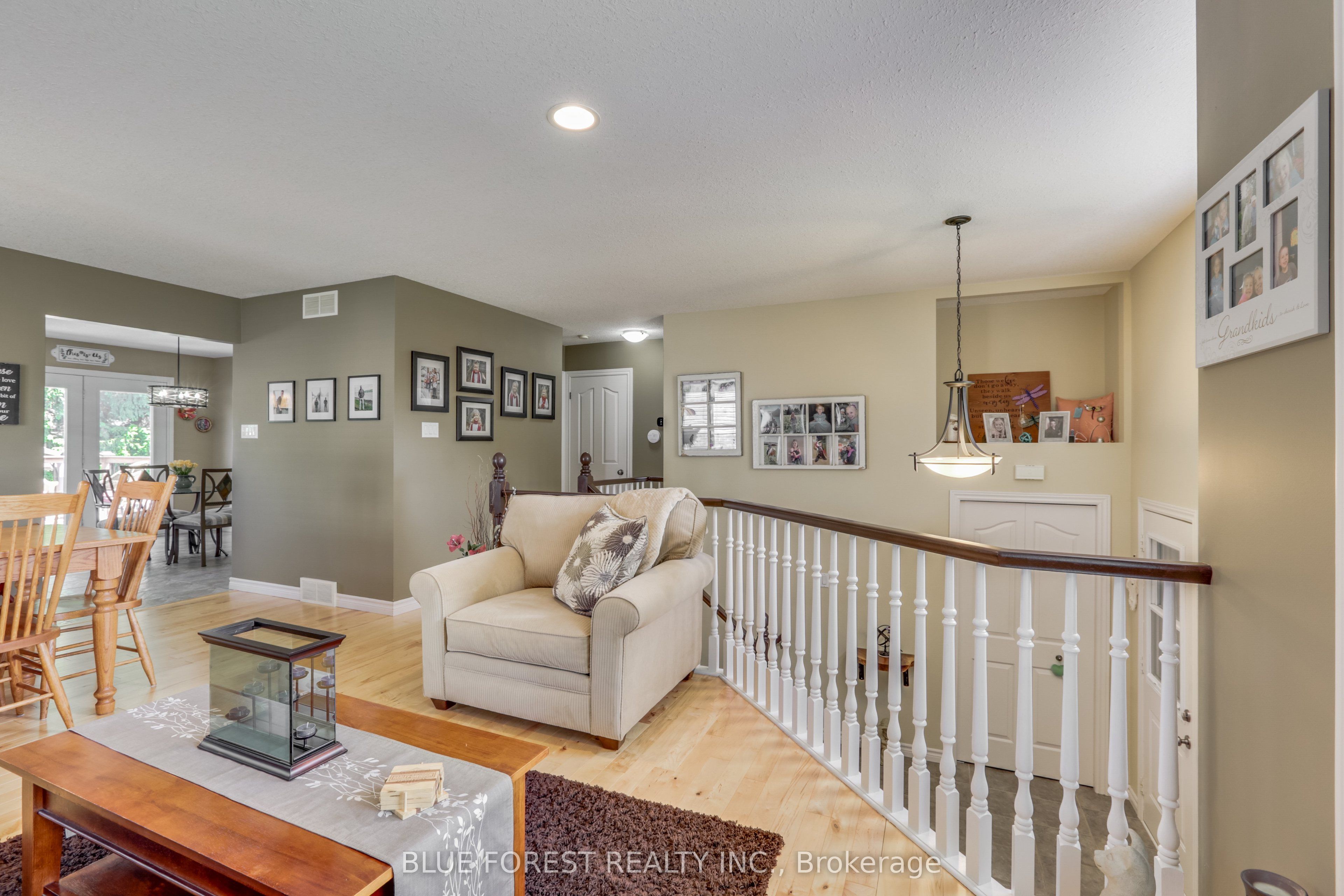 116 Woodvale Drive, Thames Centre, ON N0L 1G3 photo 5