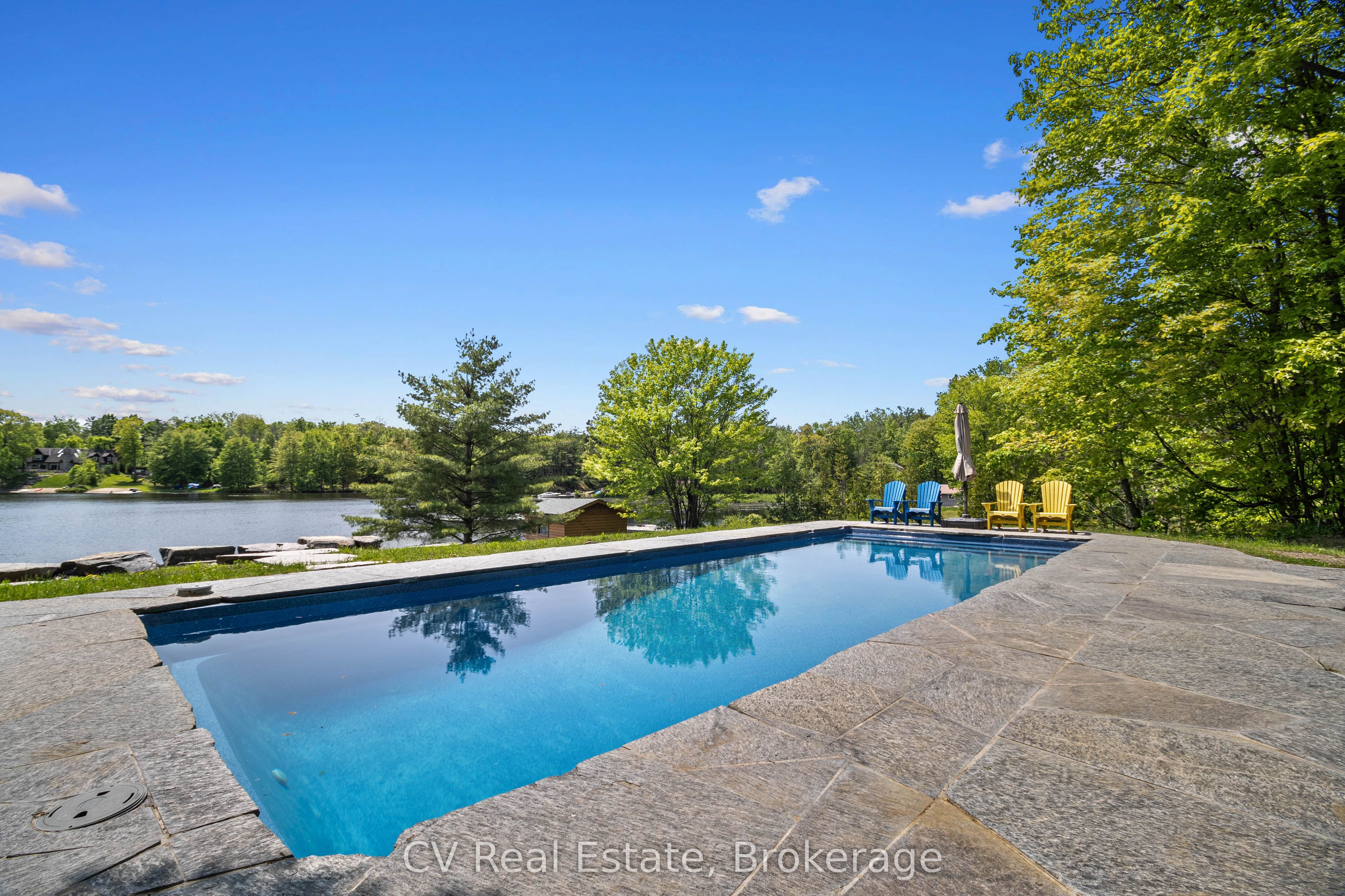 1030 S Sunset Bay Rd, Gravenhurst, ON P1P 1R2 photo 4