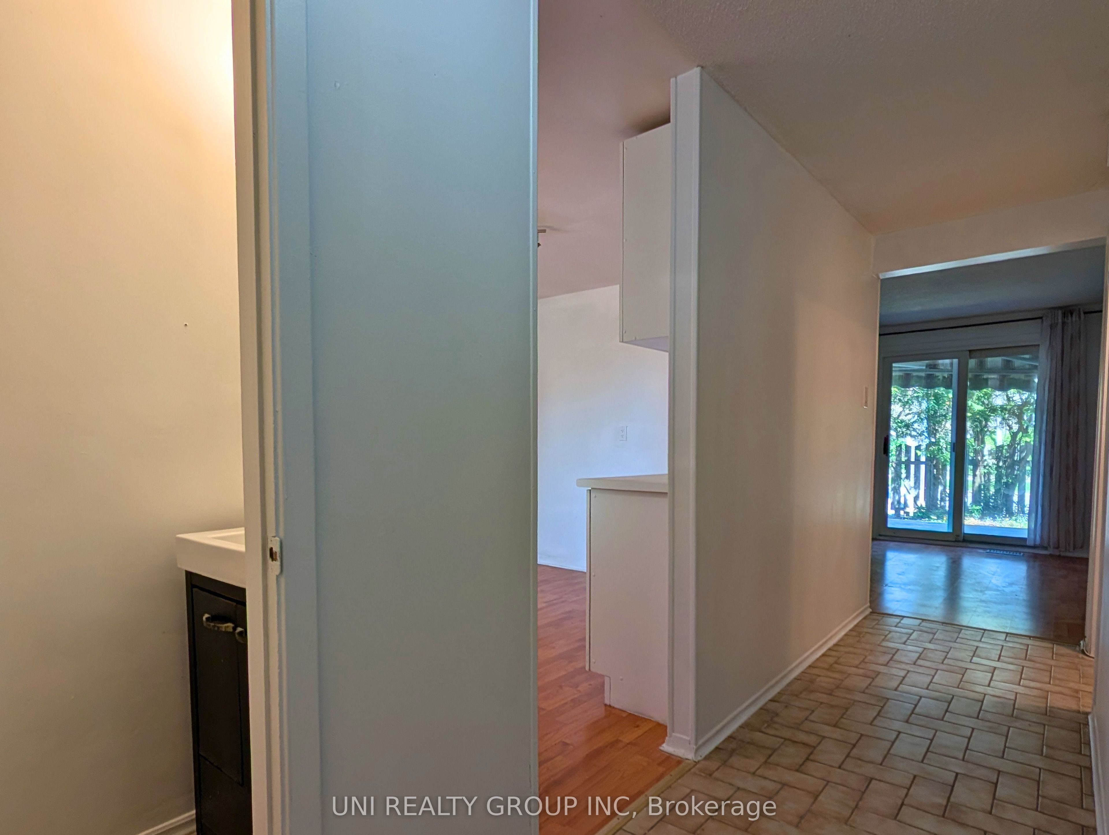 1460 HEATHERINGTON Road G, Hunt Club - South Keys and Area, ON K1V 6S1 photo 5