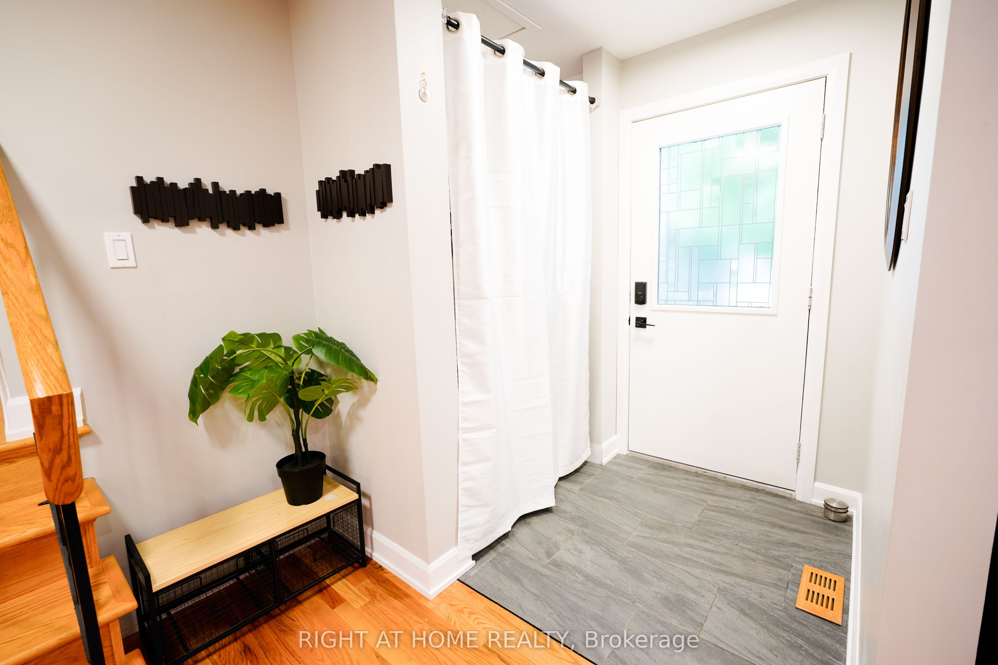 3 Pommel Crescent, Kanata, ON K2M 1A3 photo 5