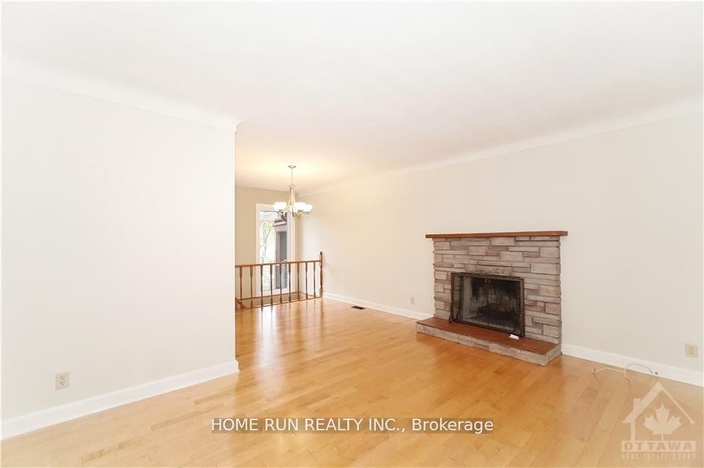 39 EPWORTH Avenue, Meadowlands - Crestview and Area, ON K2G 2L8 photo 2