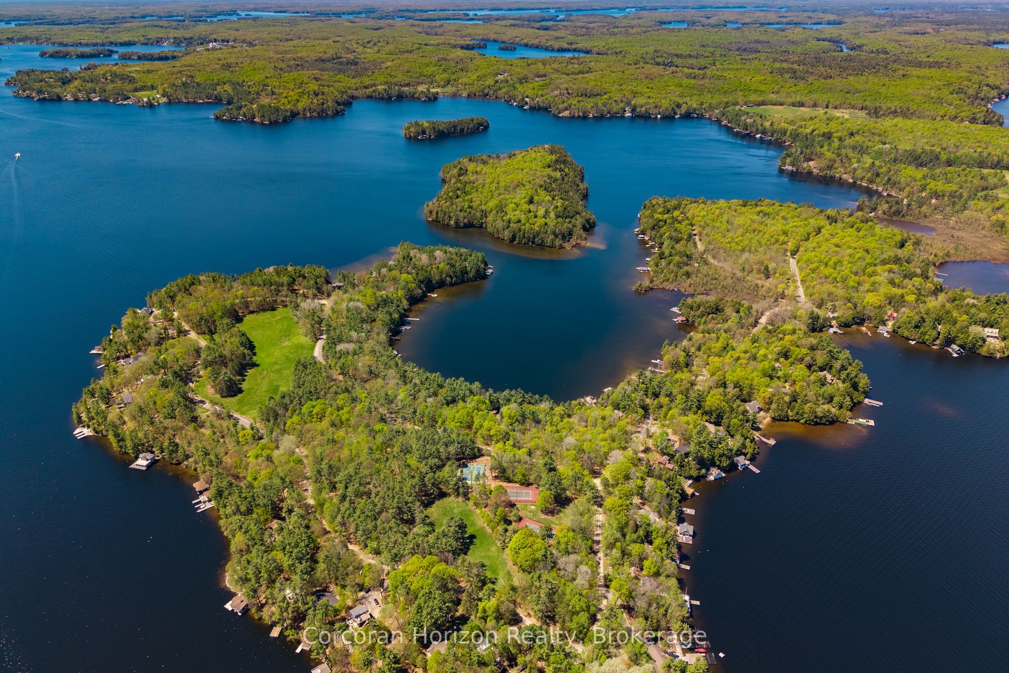 1050 Fair-Lee Park Road, Muskoka Lakes, ON P0B 1G0 photo 4