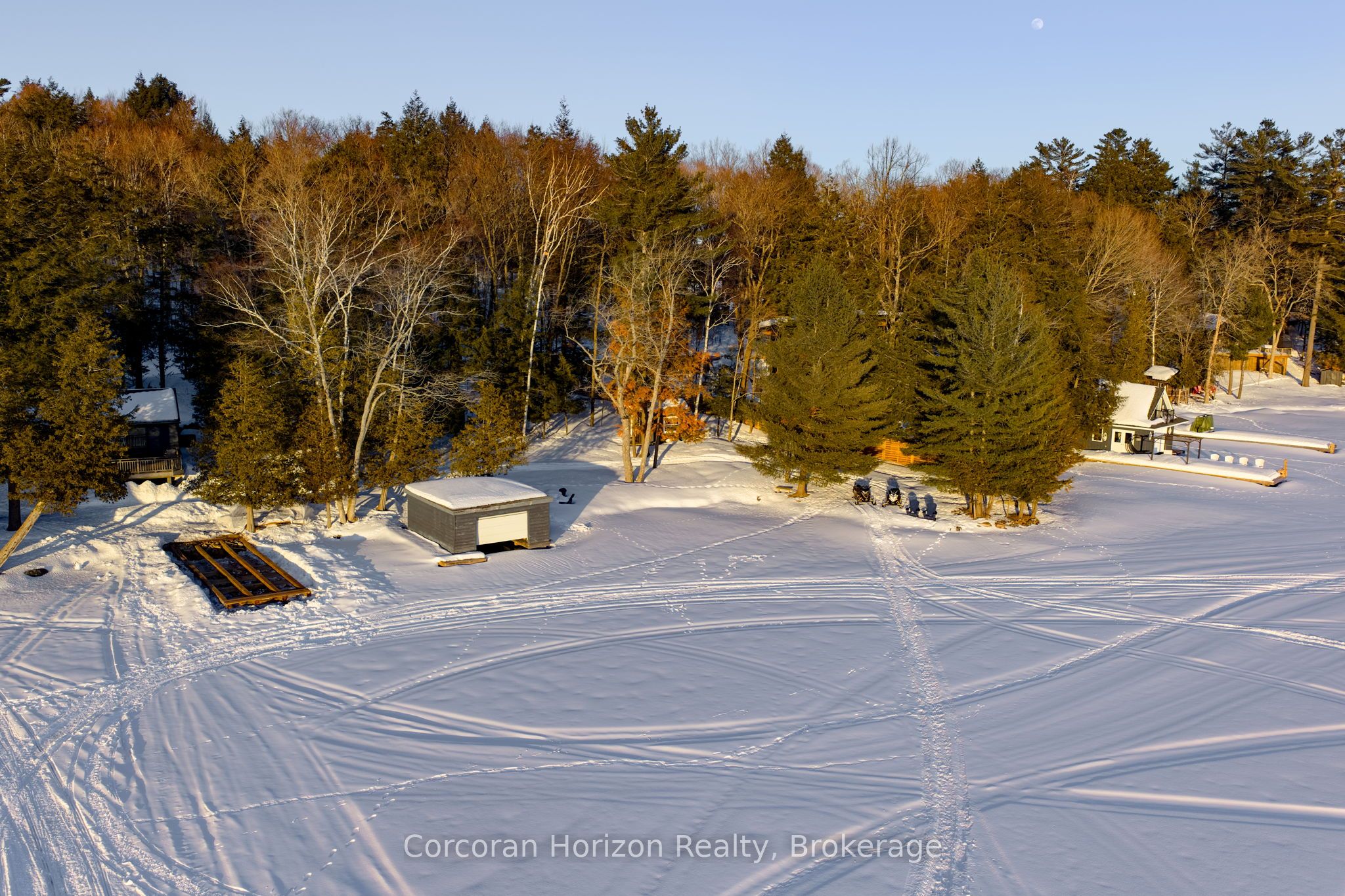 1054 Fair-Lee Park Road, Muskoka Lakes, ON P0B 1G0 photo 2