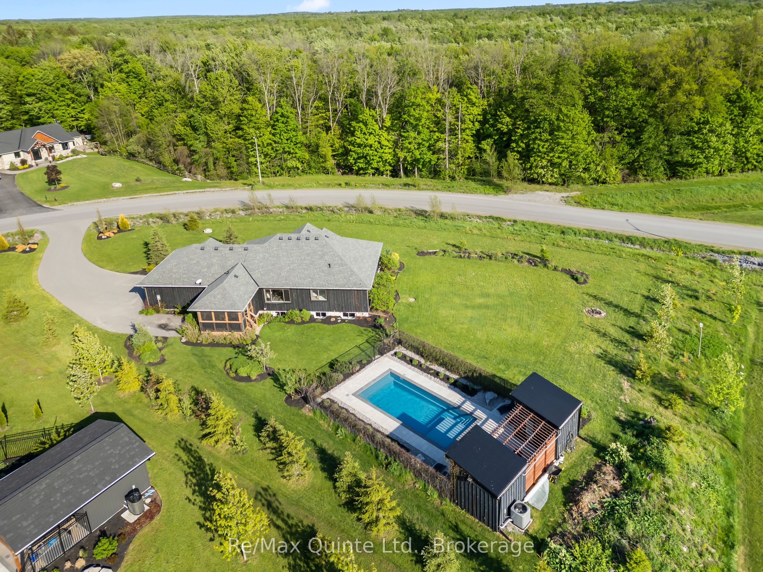 68 Hiddenvalley Drive, Belleville, ON K0K 2V0 photo 4