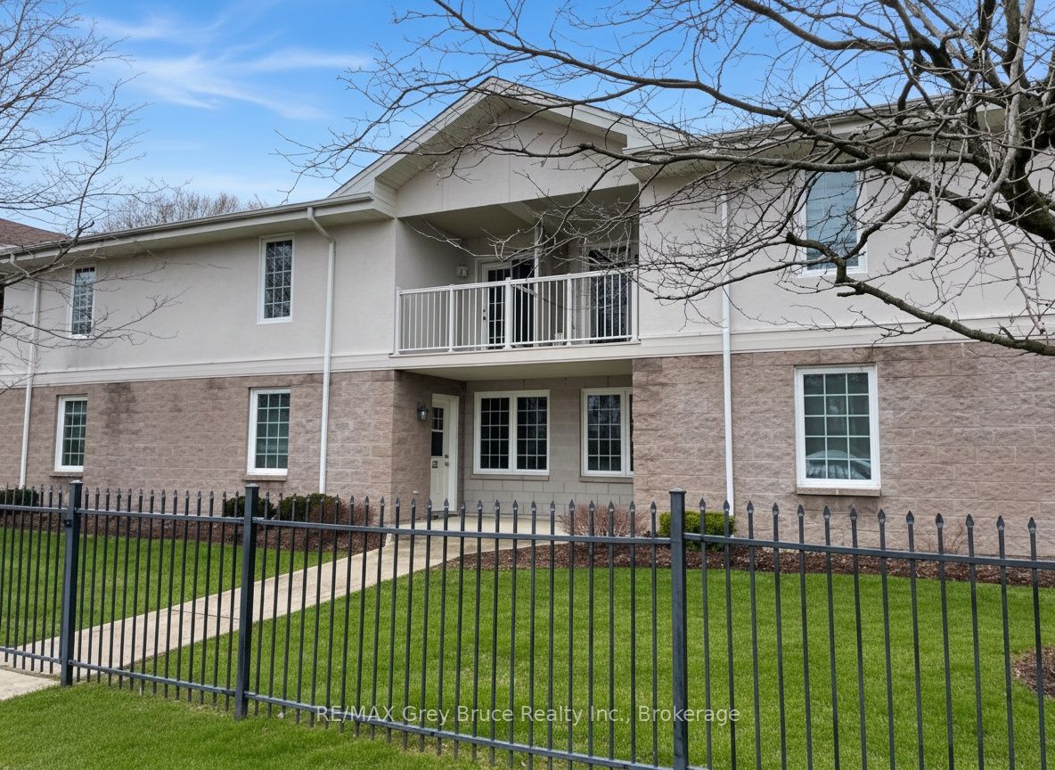 1550 12th Avenue E 204, Owen Sound, ON N4K 6Z3