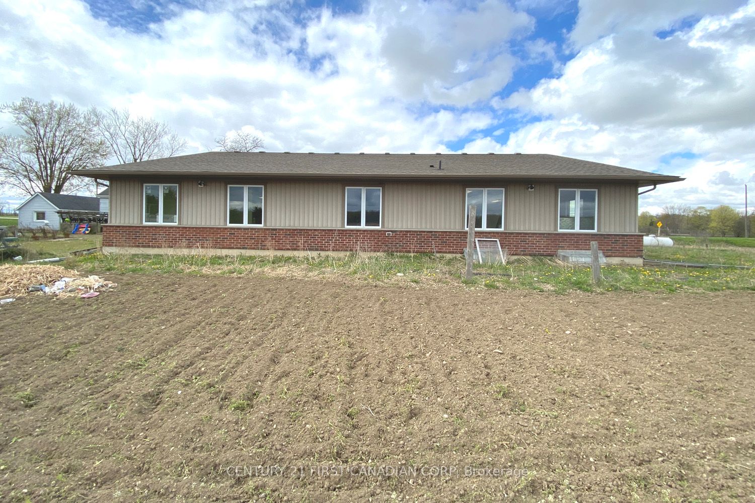 21000 REBECCA Road, Thames Centre, ON N0M 2P0 photo 4