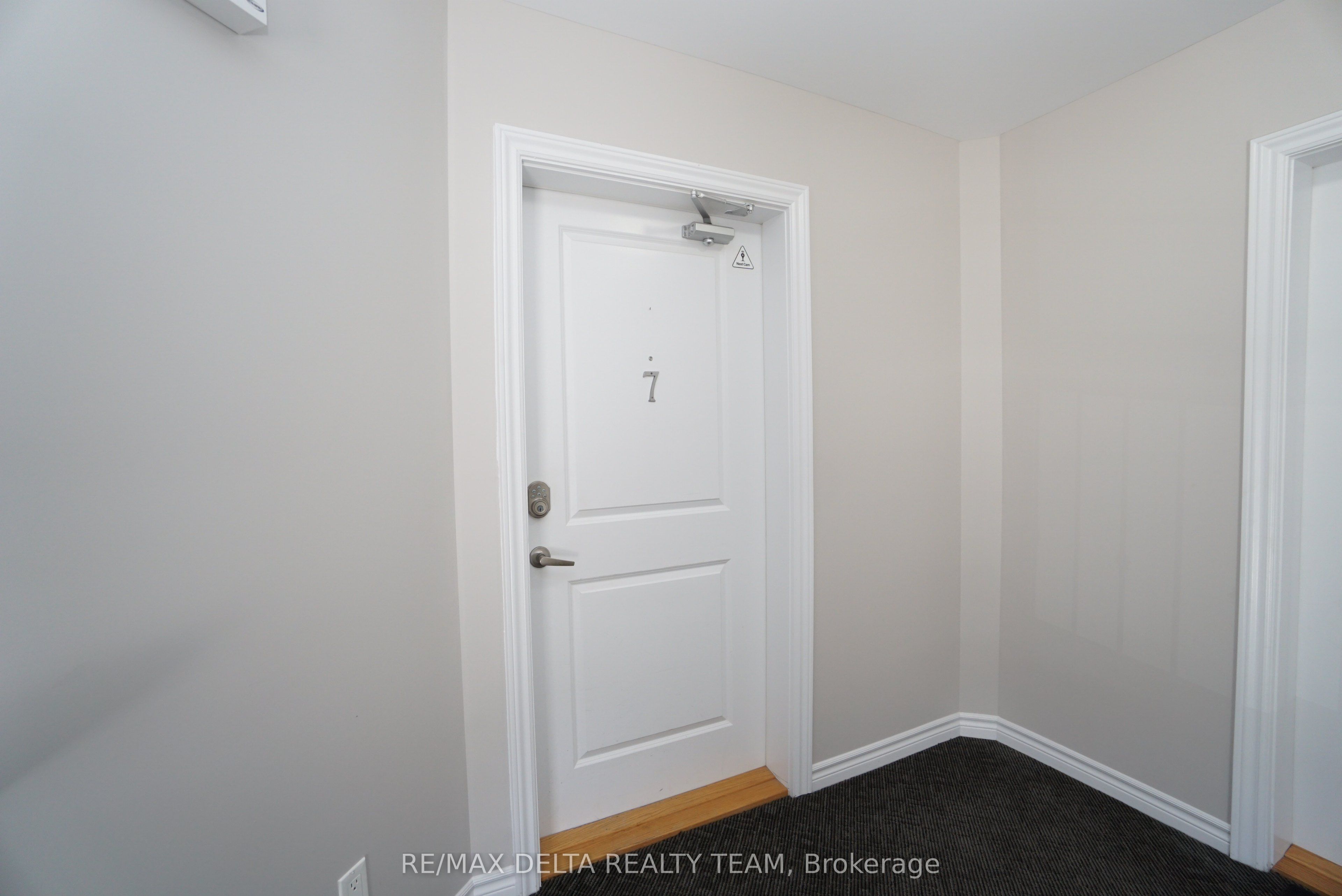90 Prestige Circle 7, Orleans - Cumberland and Area, ON K4A 0Y1 photo 5