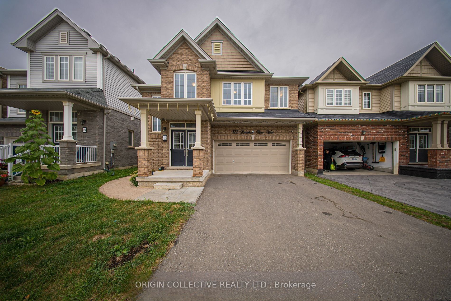 122 Longboat Run West, Brantford, ON N3T 0P3