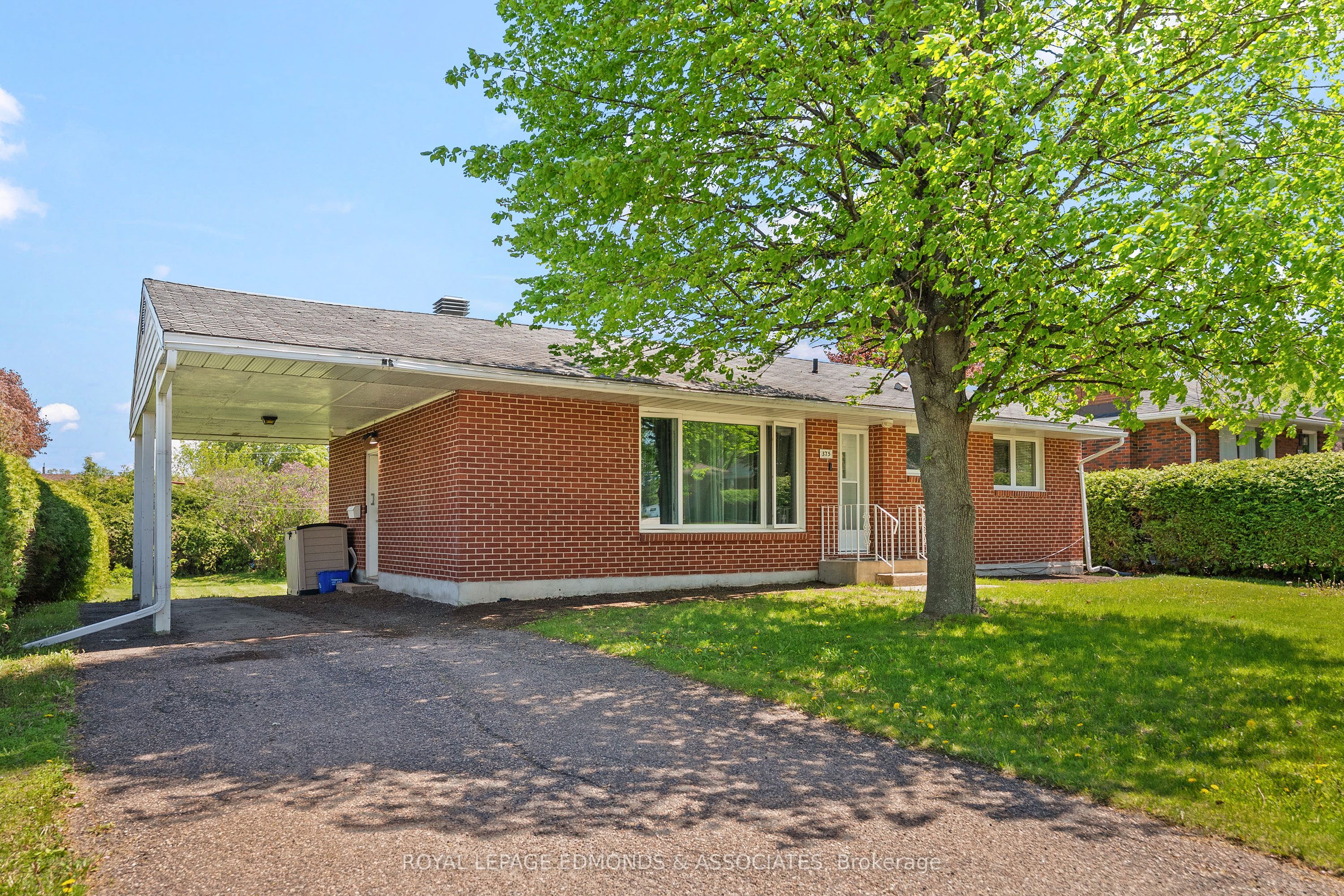 375 Broadview Drive, Pembroke, ON K8A 2A9 photo 2