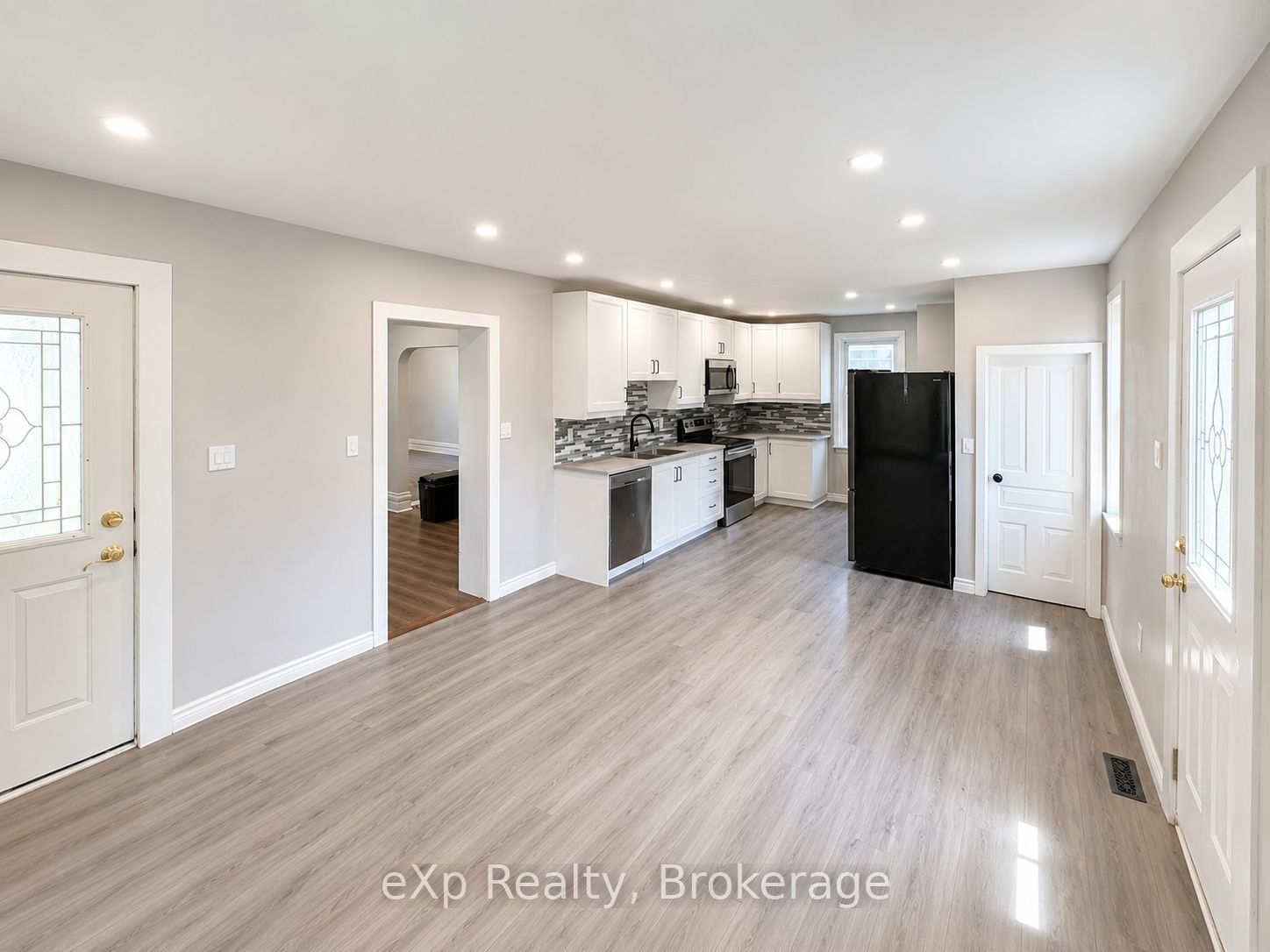 595 9th Street, Hanover, ON N4N 1M7 photo 3