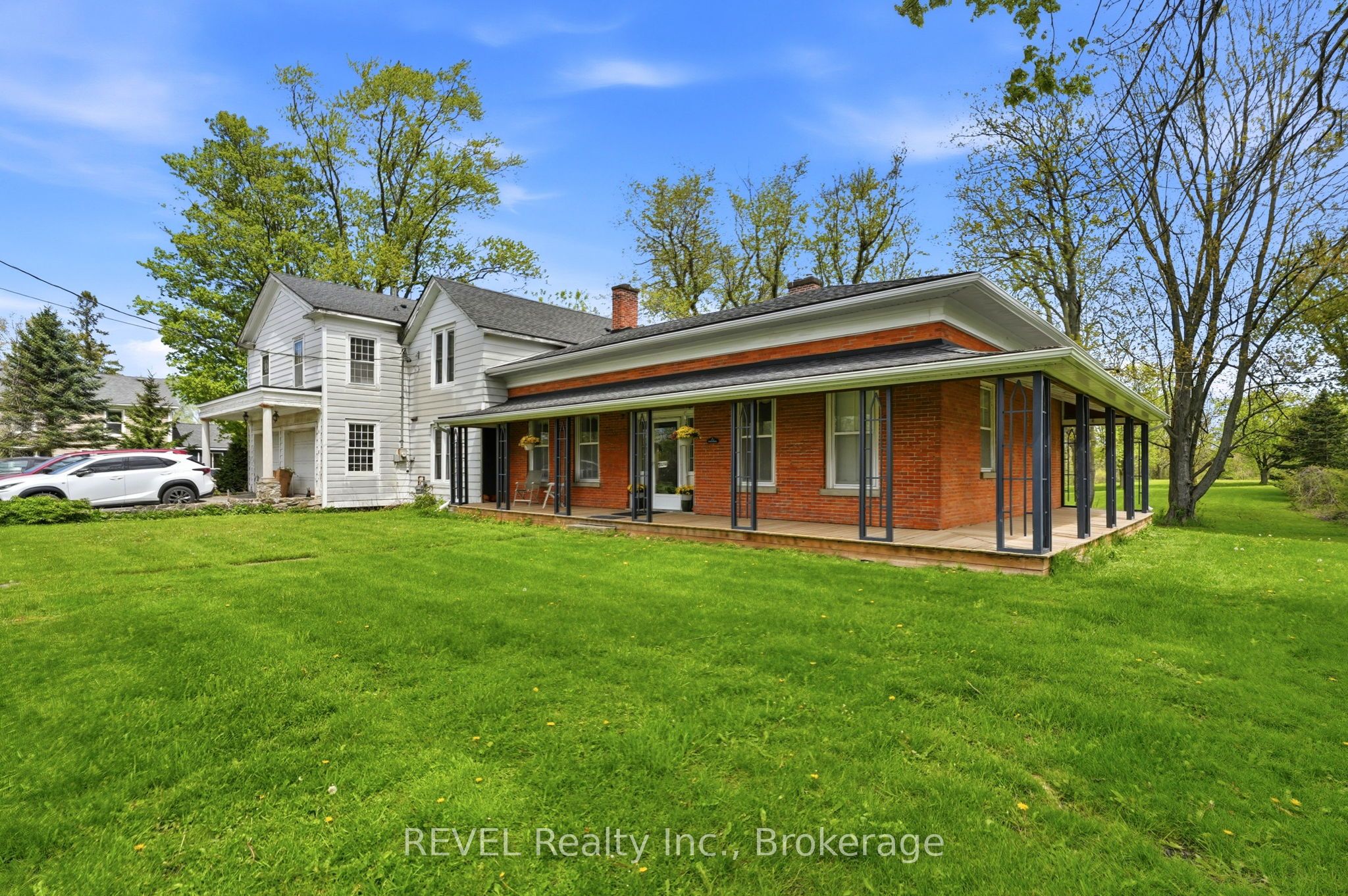 2376 Centre Street, Thorold, ON L0S 1A0 photo 2