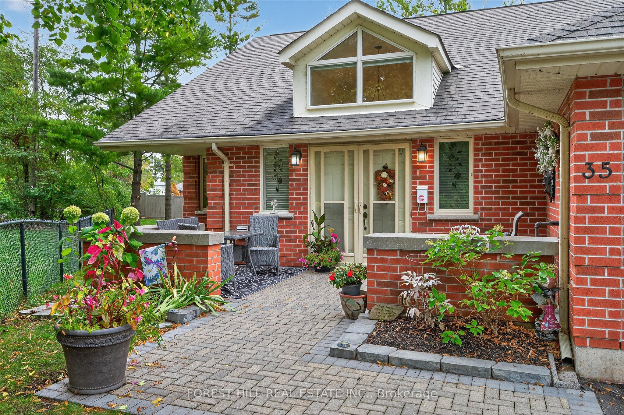1121 E Armour Road 35, Peterborough, ON K9J 6Y1