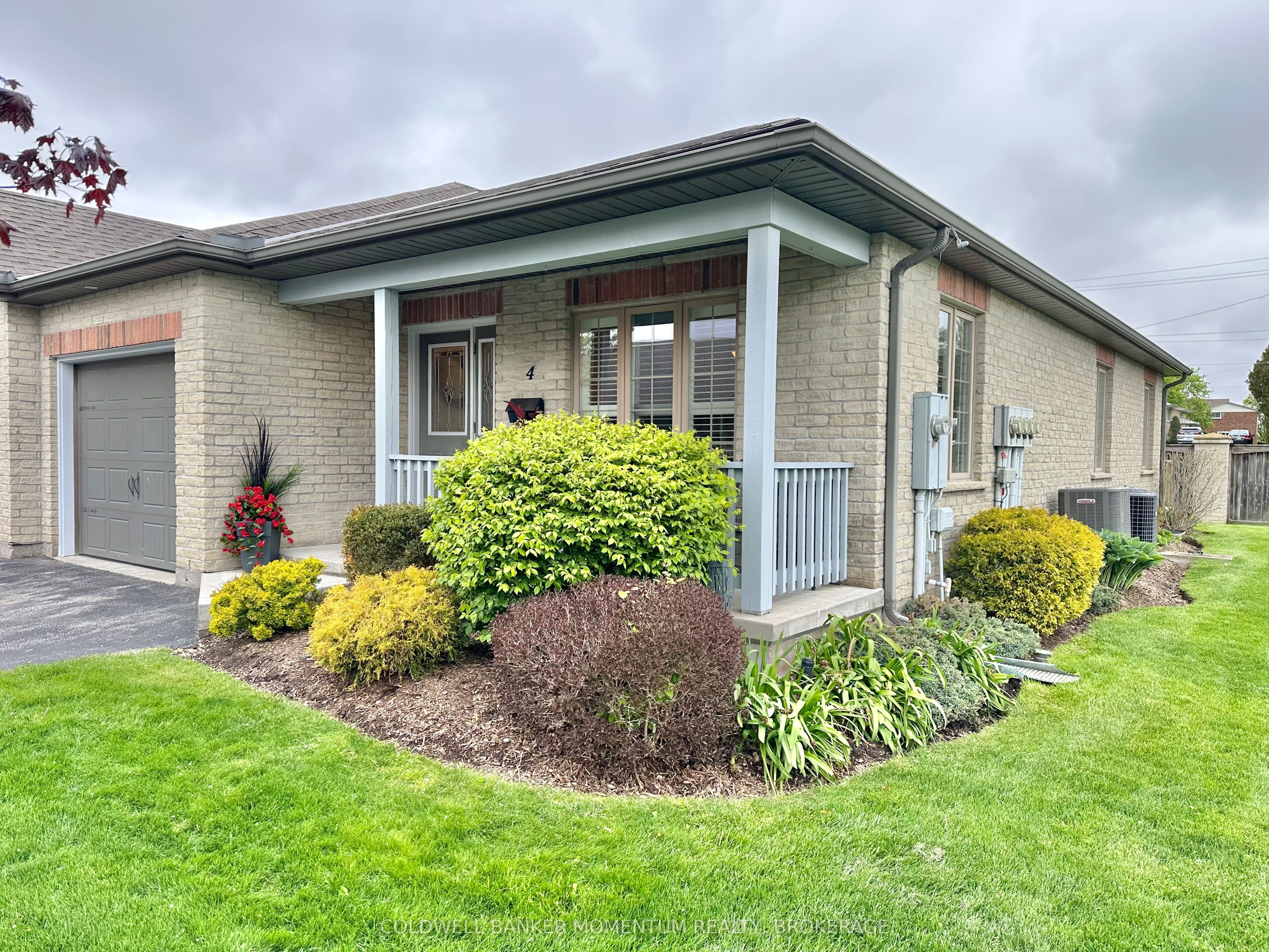 409 S Queen Street S 4, Norfolk, ON N3Y 0A1 photo 2