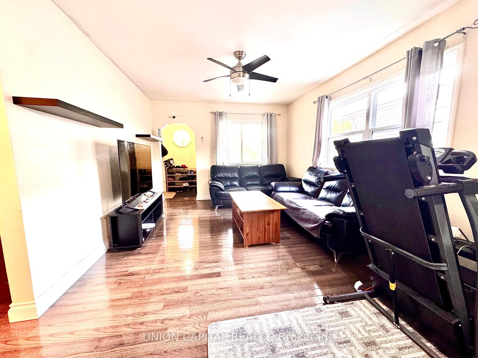 16 Cumming Street, St. Catharines, ON L2S 1H7 photo 4