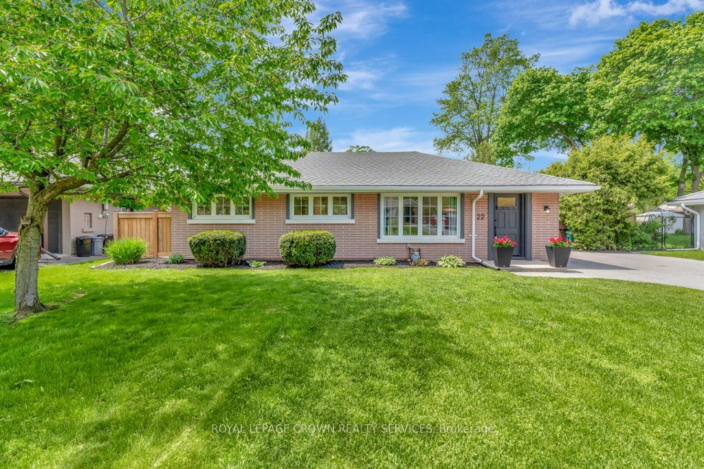 22 Dale Avenue, Cambridge, ON N1S 3M6
