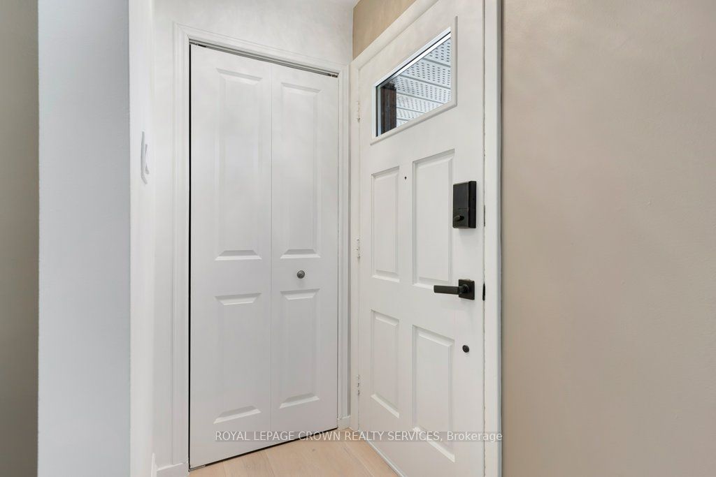 22 Dale Avenue, Cambridge, ON N1S 3M6 photo 3