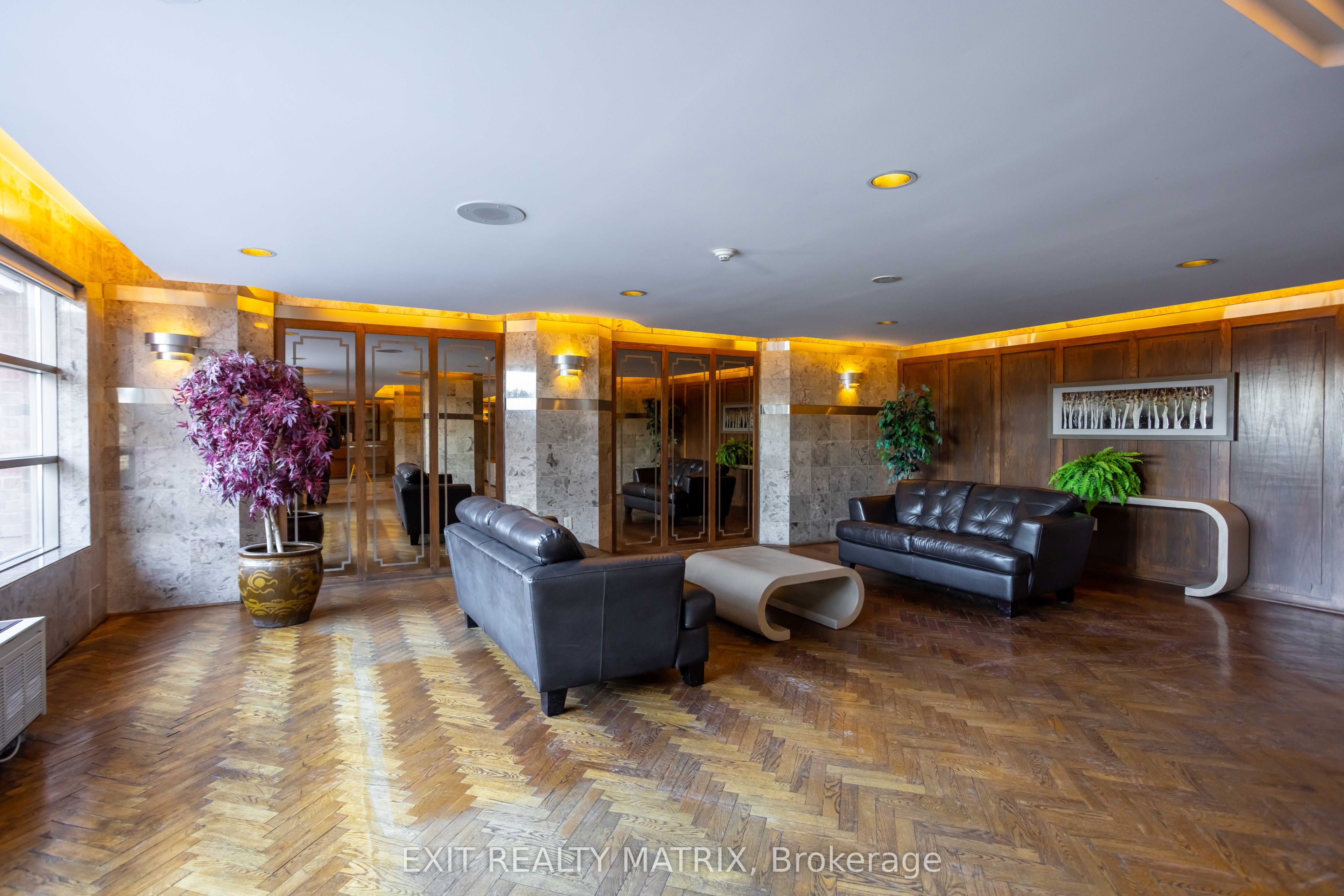 2759 Carousel Crescent 1007, Blossom Park - Airport and Area, ON K1T 2N5 photo 4