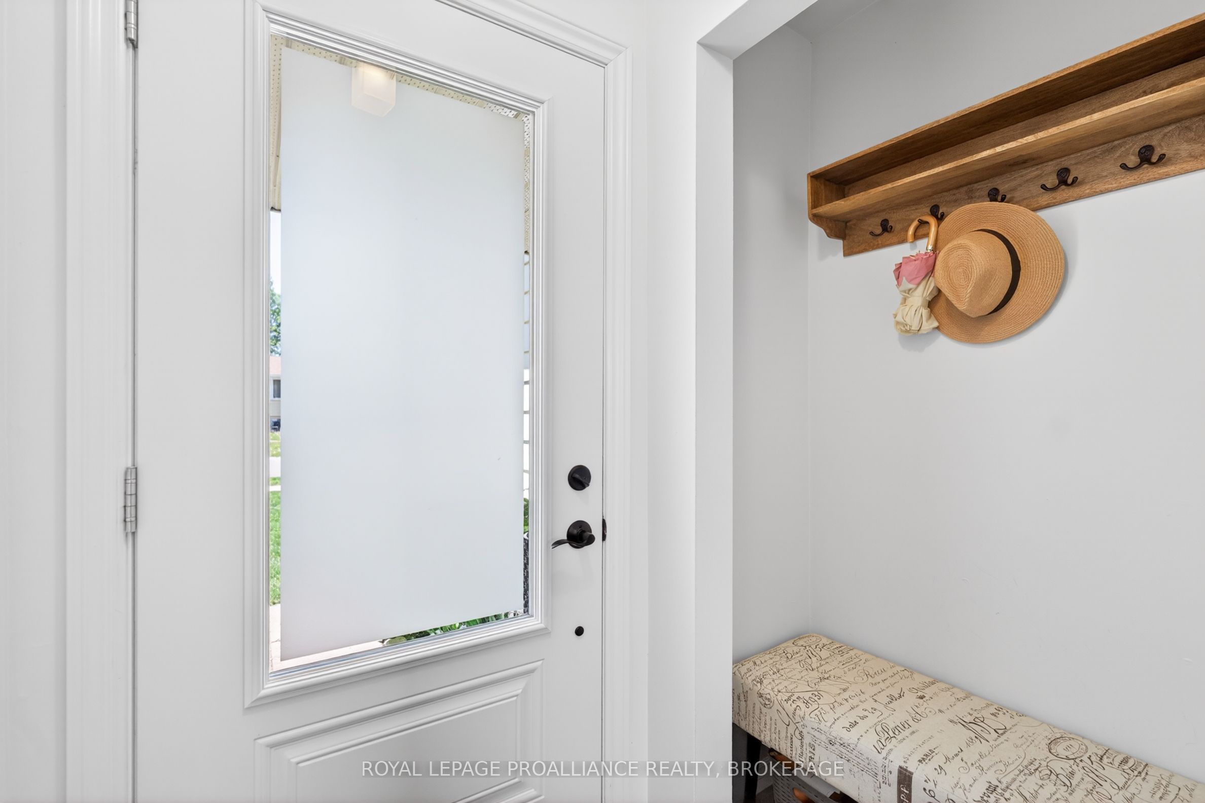 800 Allum Avenue, Kingston, ON K7M 7A1 photo 4