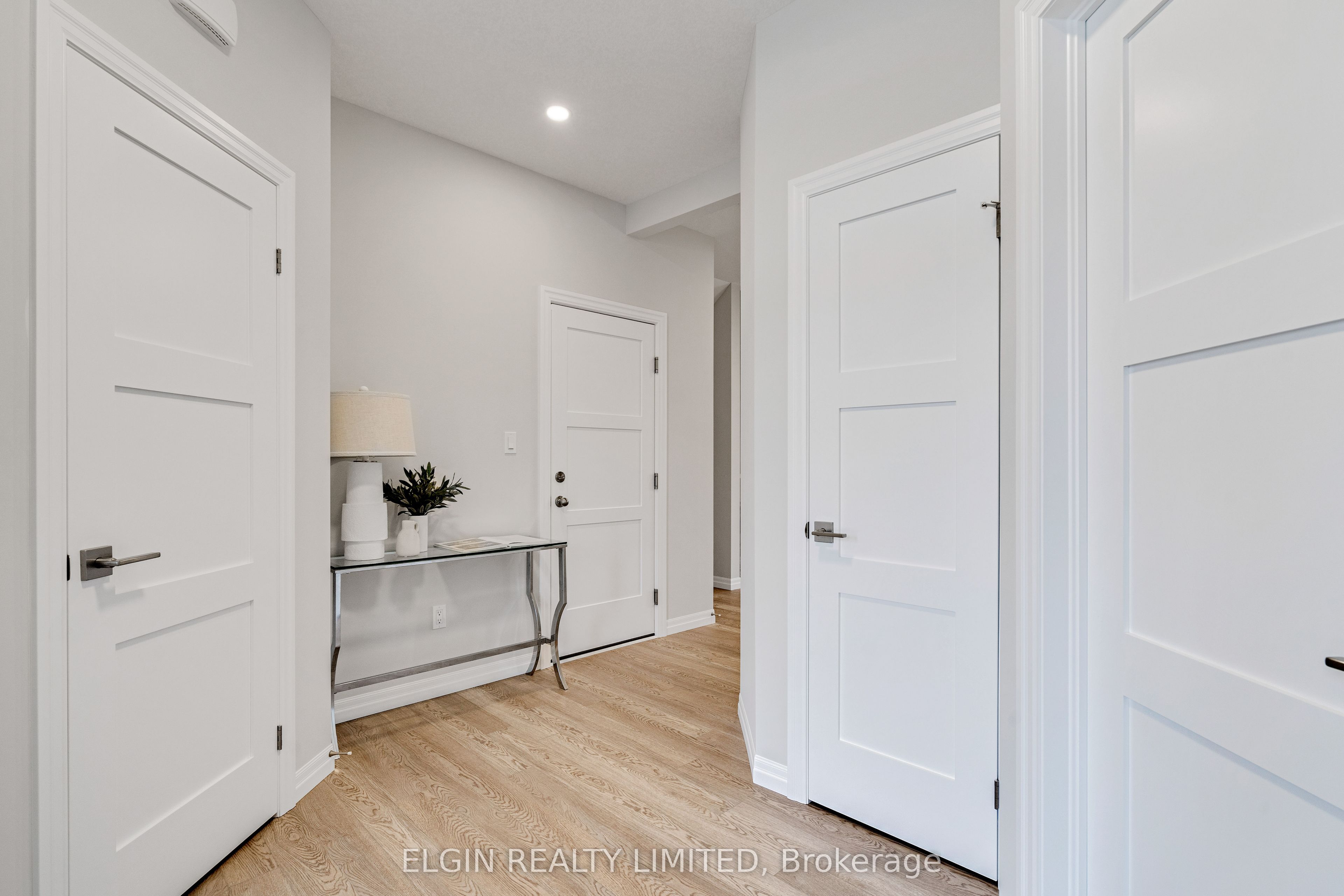 8 Columbus Court, Central Elgin, ON N5P 0E5 photo 5