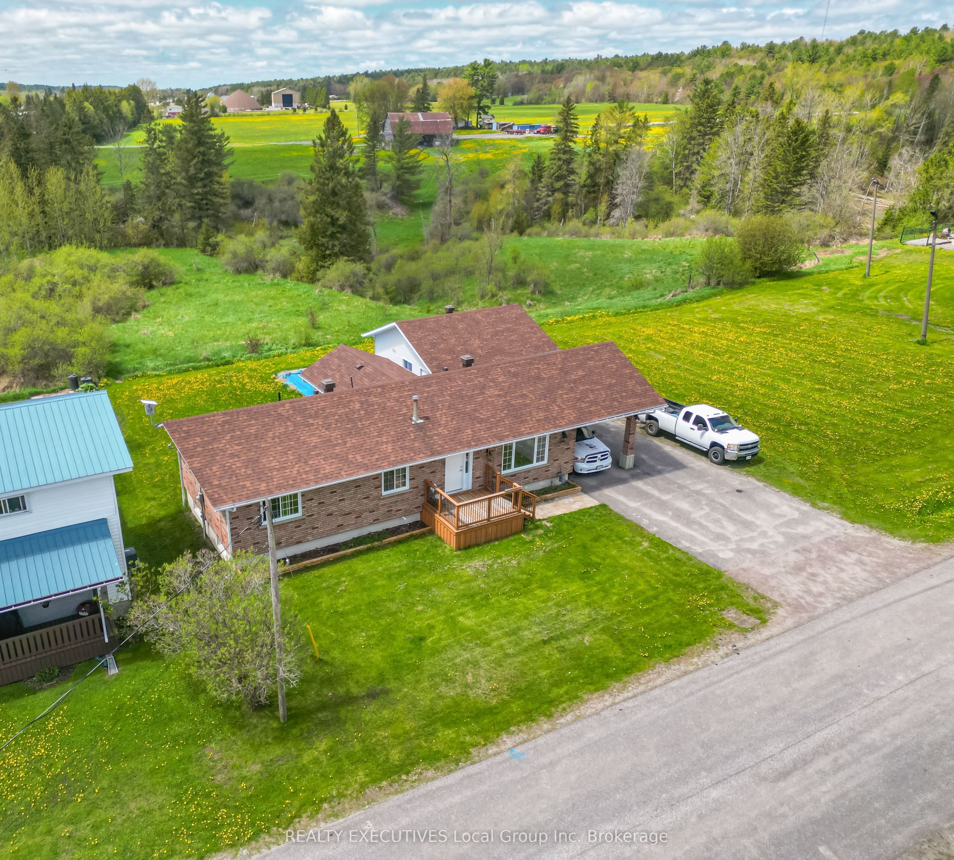 29 Dubeau Street, West Nipissing, ON P0H 2M0 photo 2