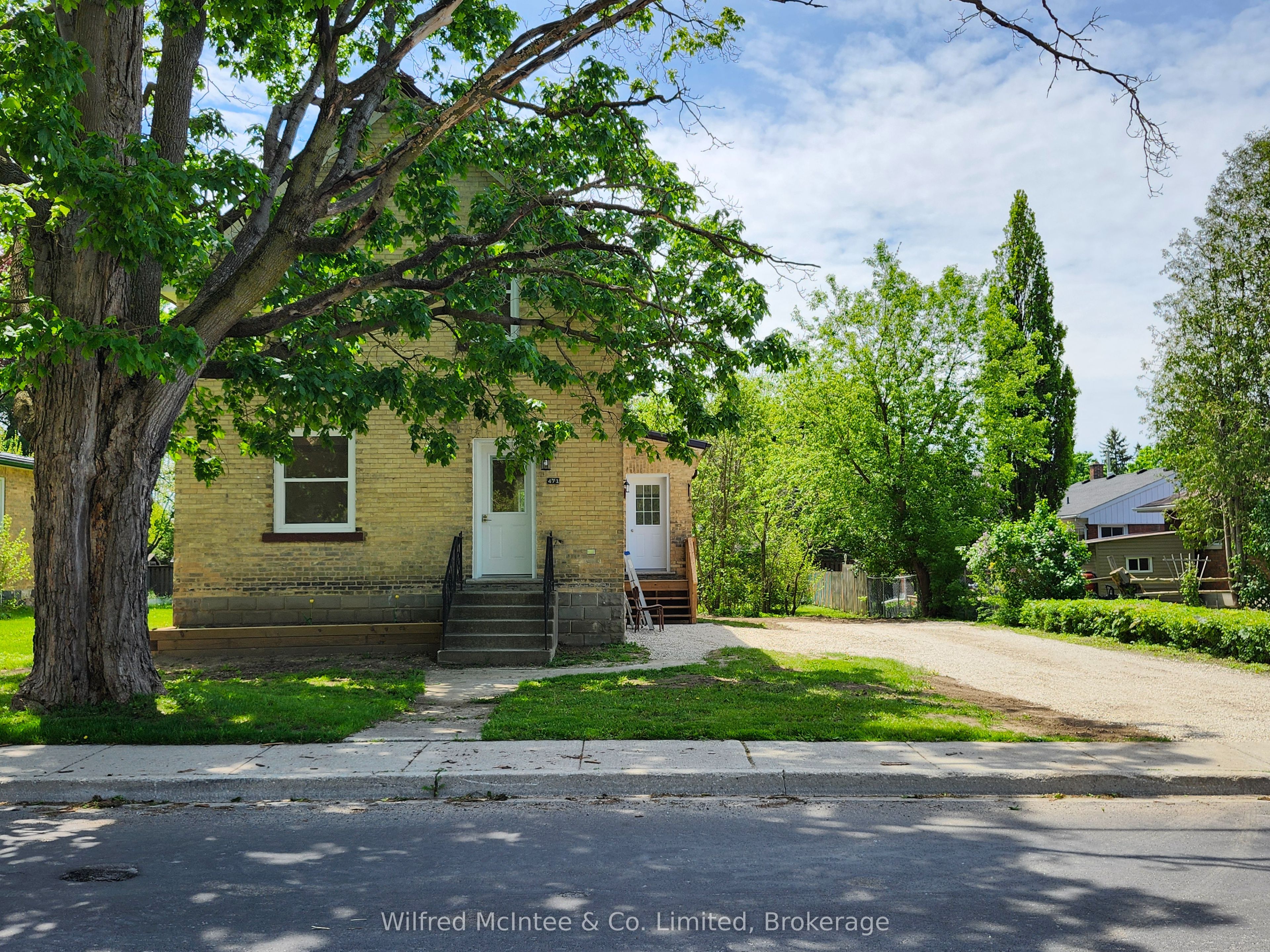 471 9TH Street, Hanover, ON N4N 1M1