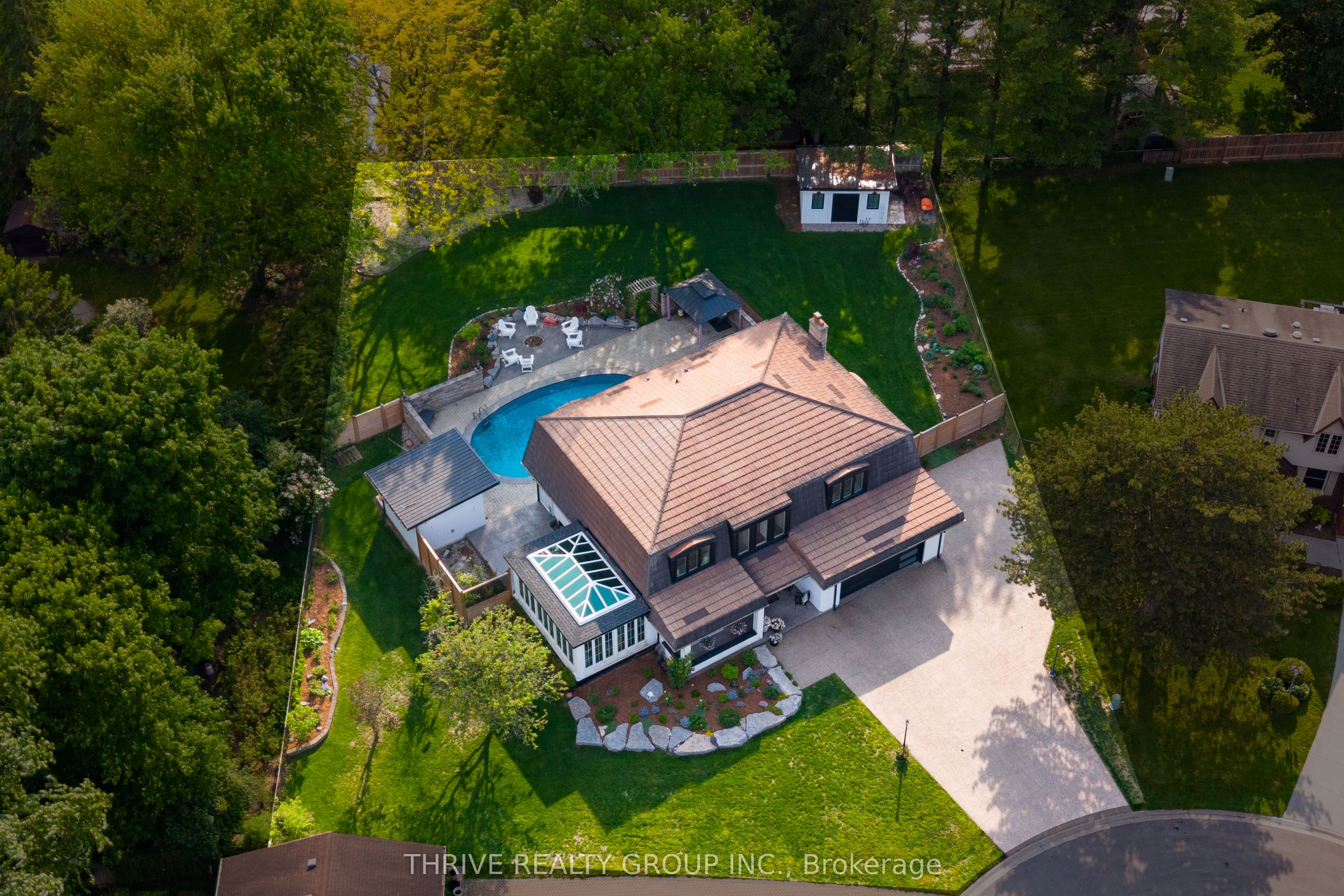 137 SHERWOOD Place, Thames Centre, ON N0L 1G3 photo 2