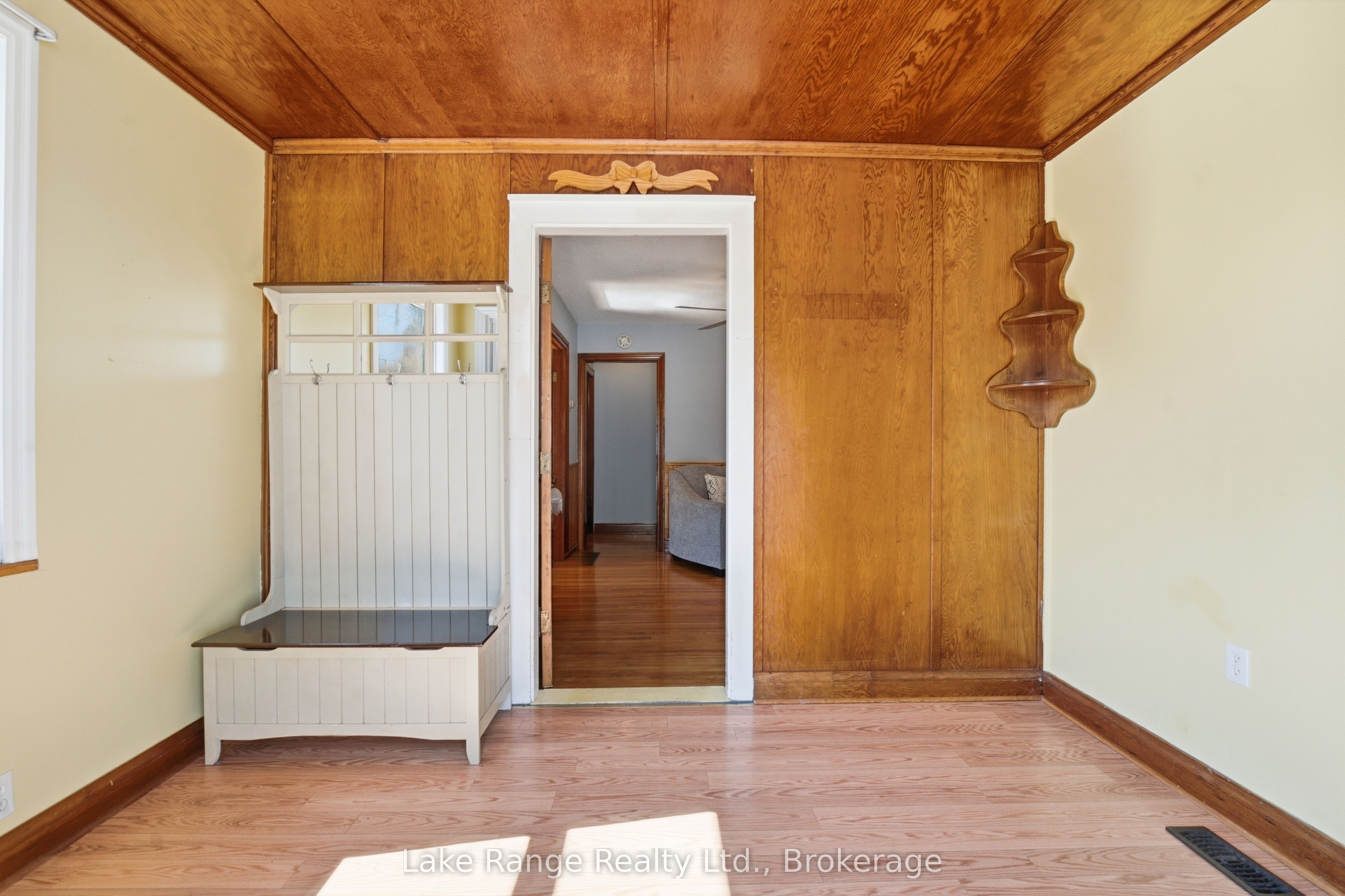 524 Gough Street, Huron-Kinloss, ON N0G 2H0 photo 3