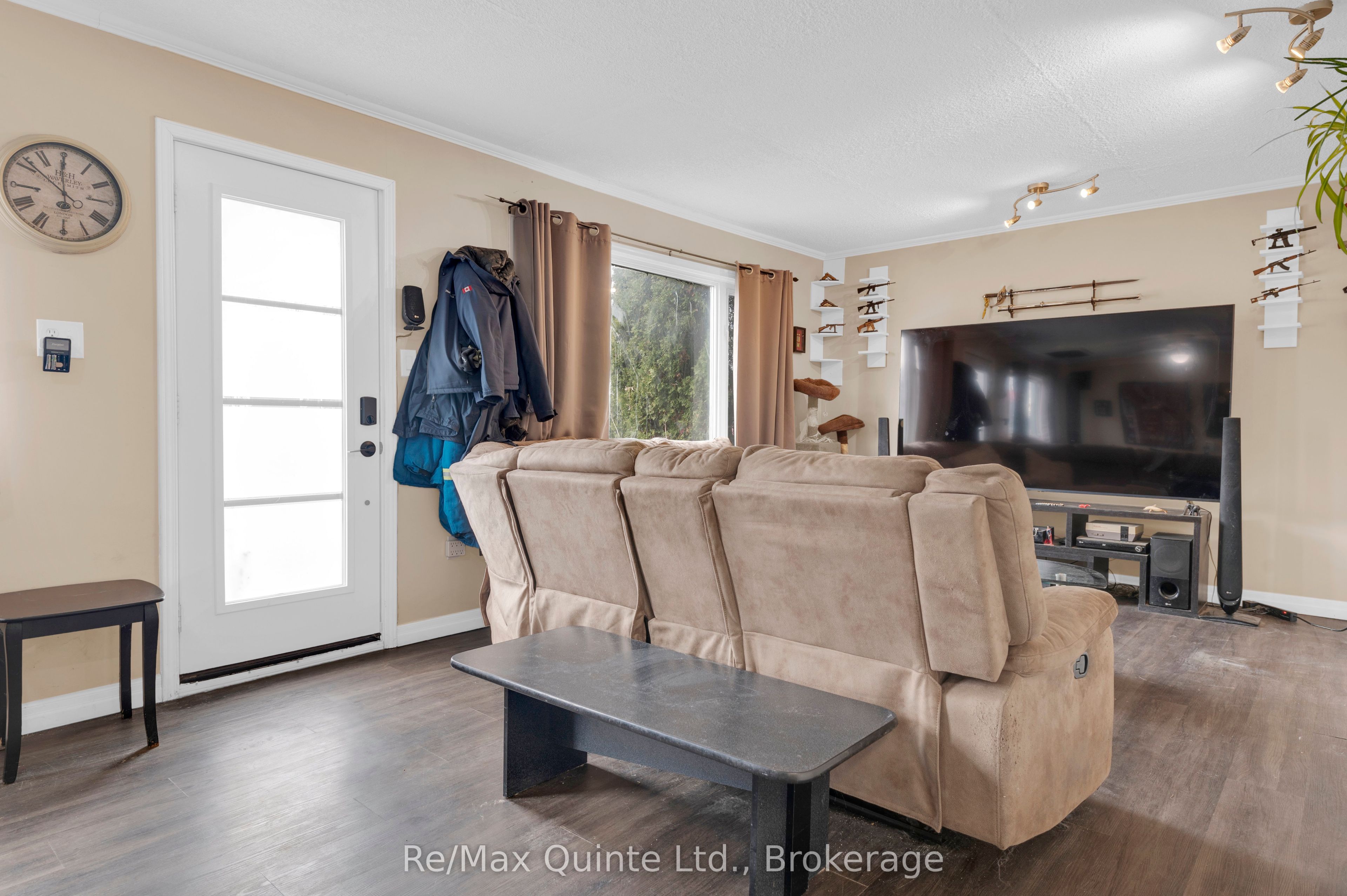 60 Oxford Road, Quinte West, ON K0K 2C0 photo 3