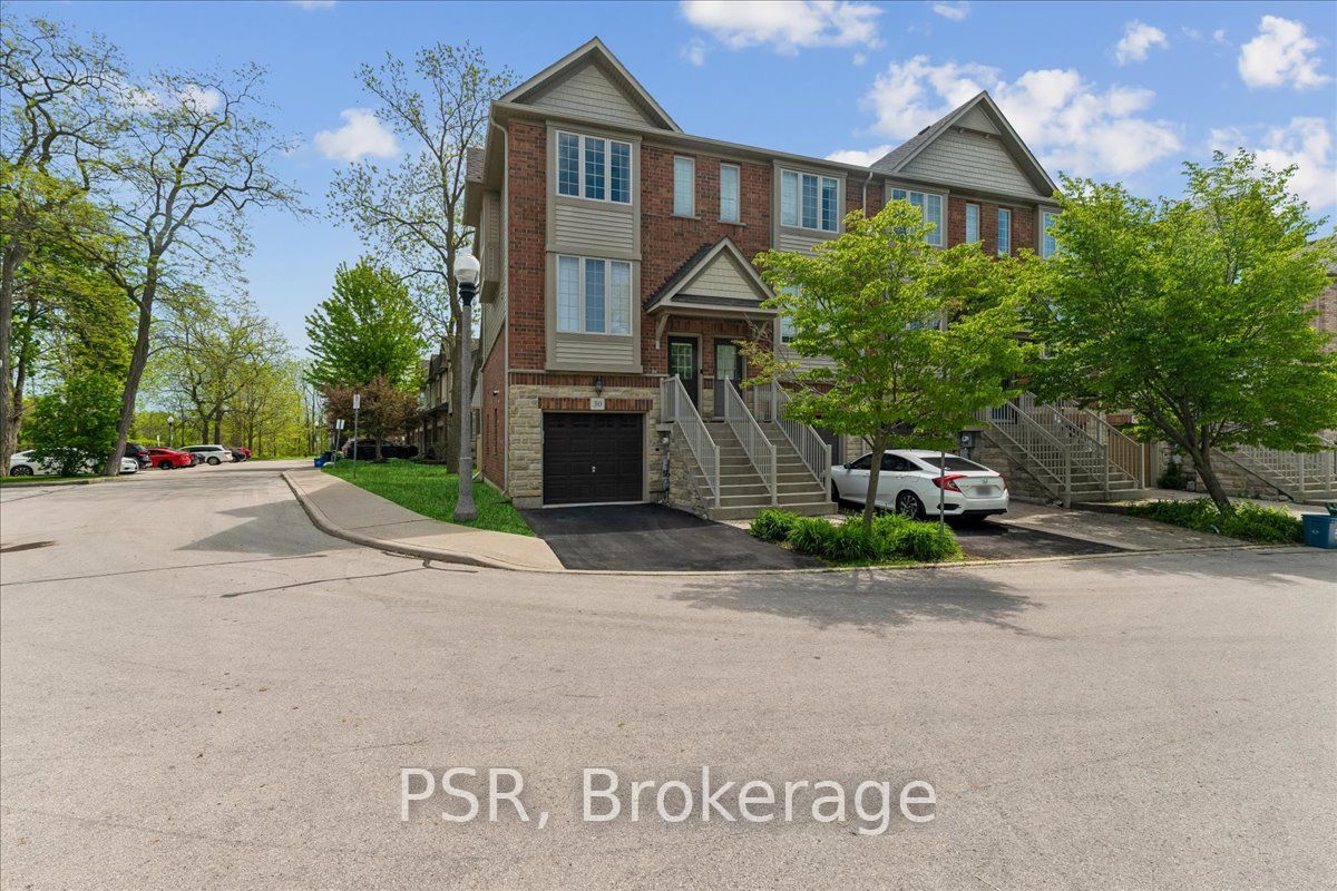 30 Chapman Lane, Hamilton, ON L9G 0A5 photo 3