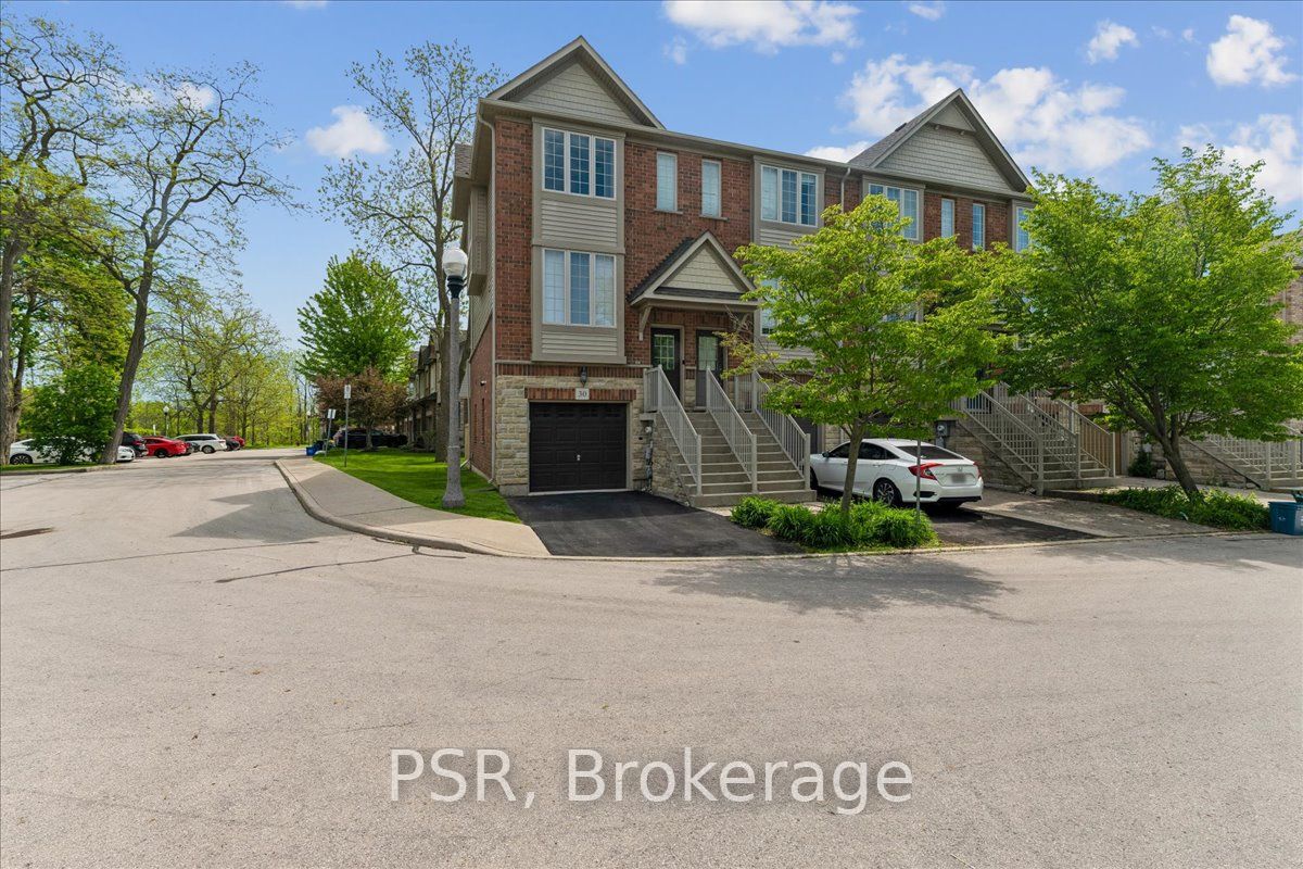 30 Chapman Lane, Hamilton, ON L9G 0A5 photo 4